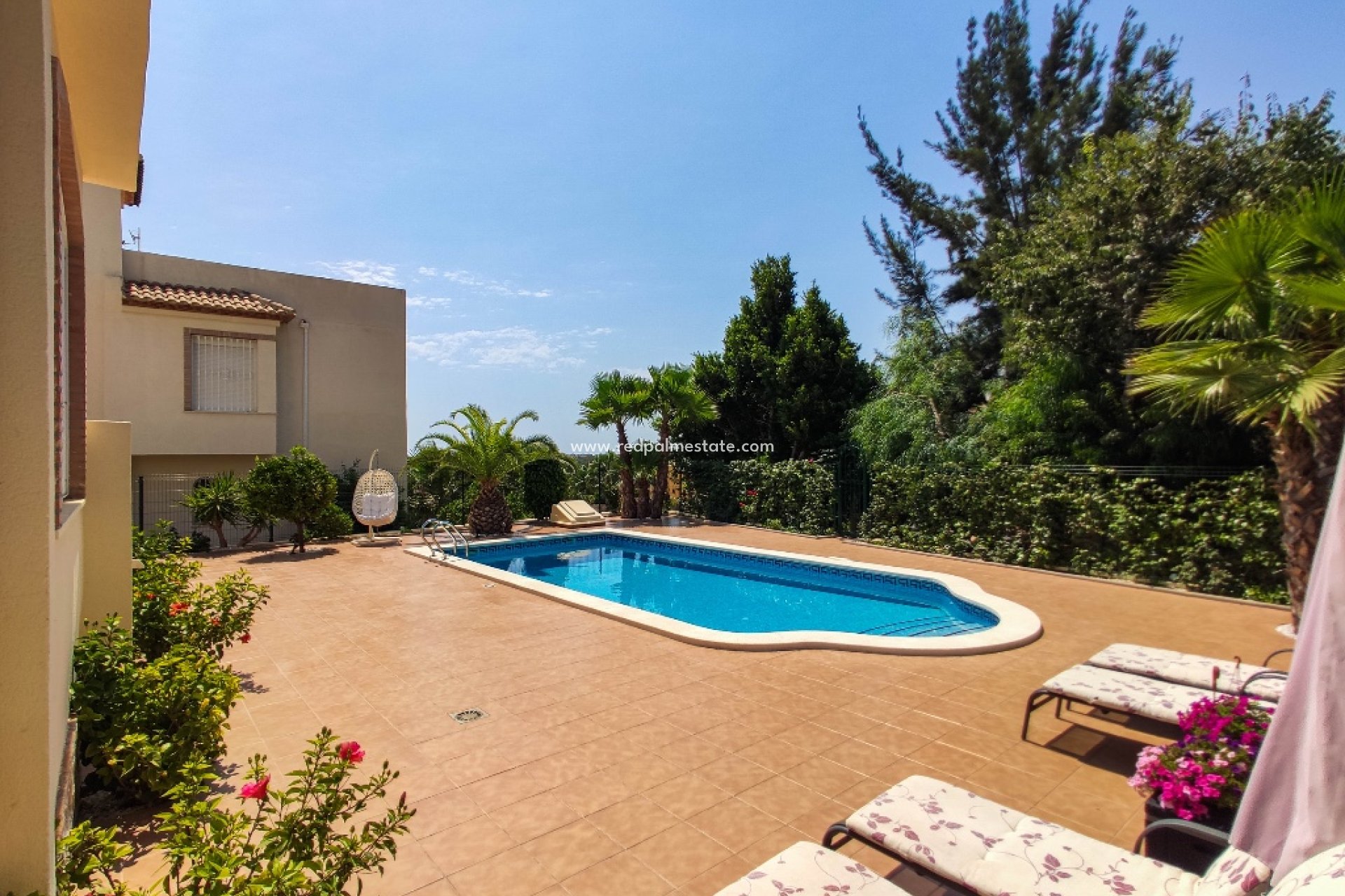 Resale - Villa -
Orihuela Costa - Las Ramblas