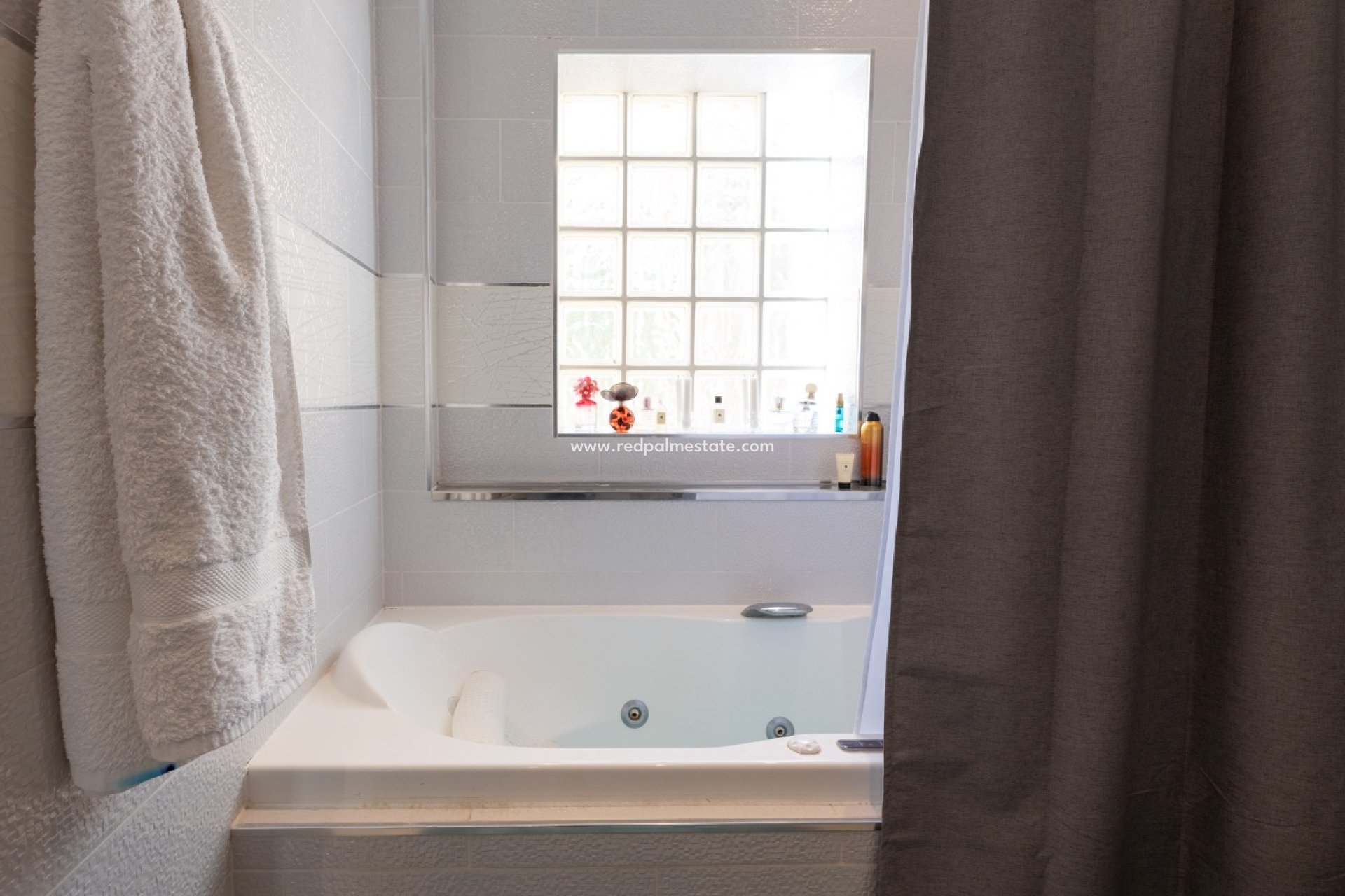 Resale - Villa -
Orihuela Costa - Las Ramblas