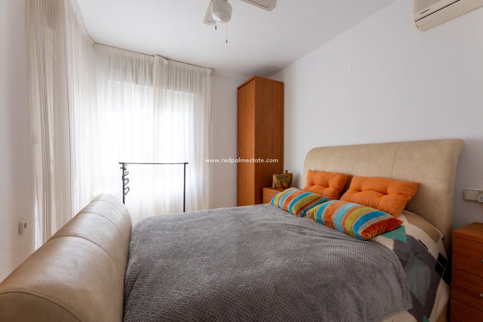 Resale - Villa -
Orihuela Costa - Las Ramblas