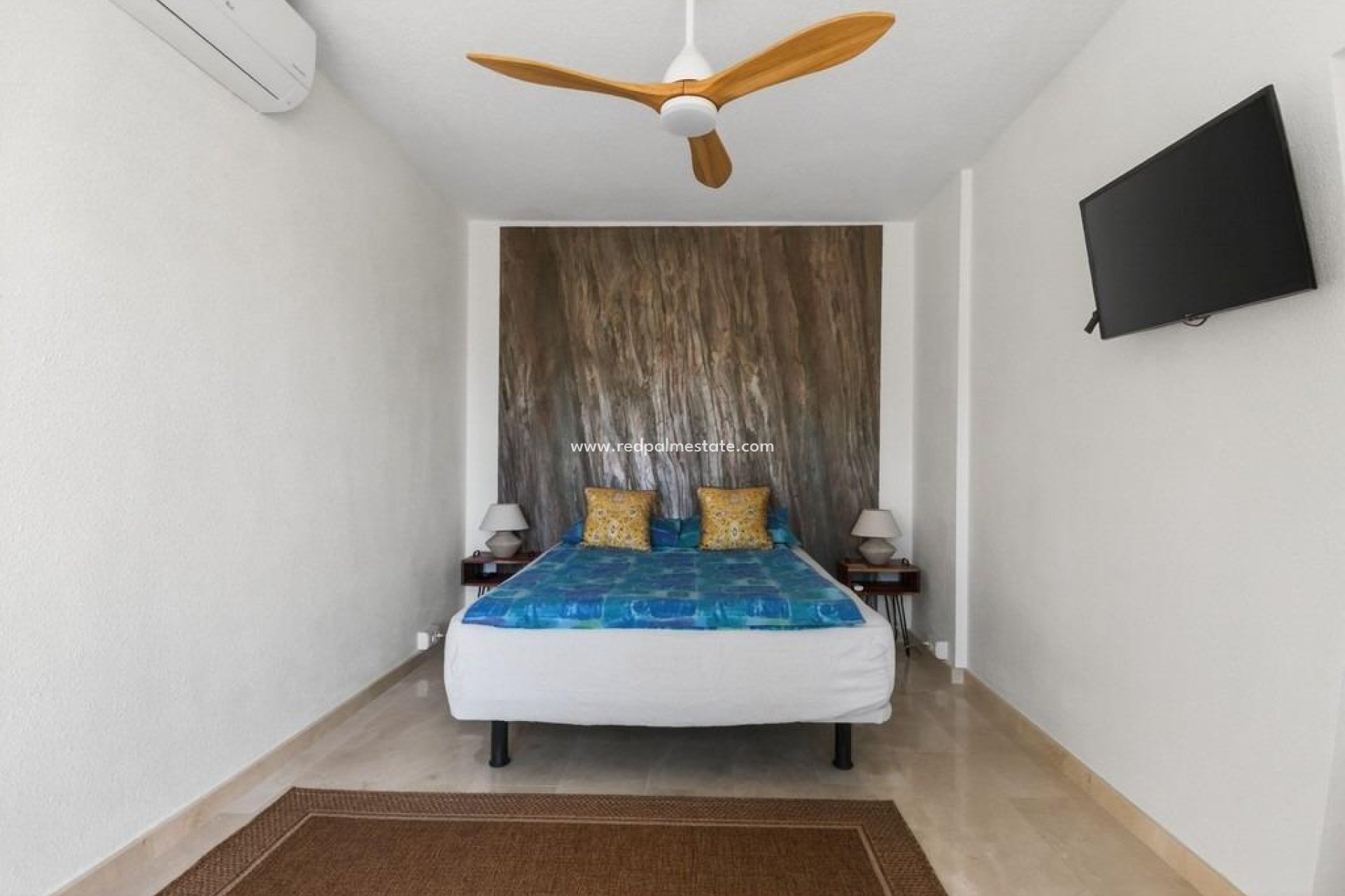 Resale - Villa -
Orihuela Costa - Las Ramblas