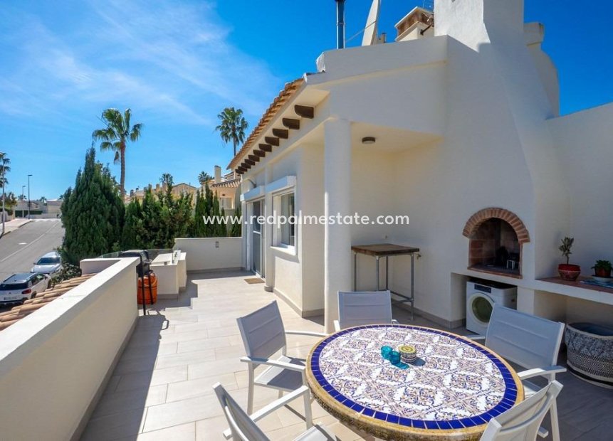 Resale - Villa -
Orihuela Costa - Las Ramblas