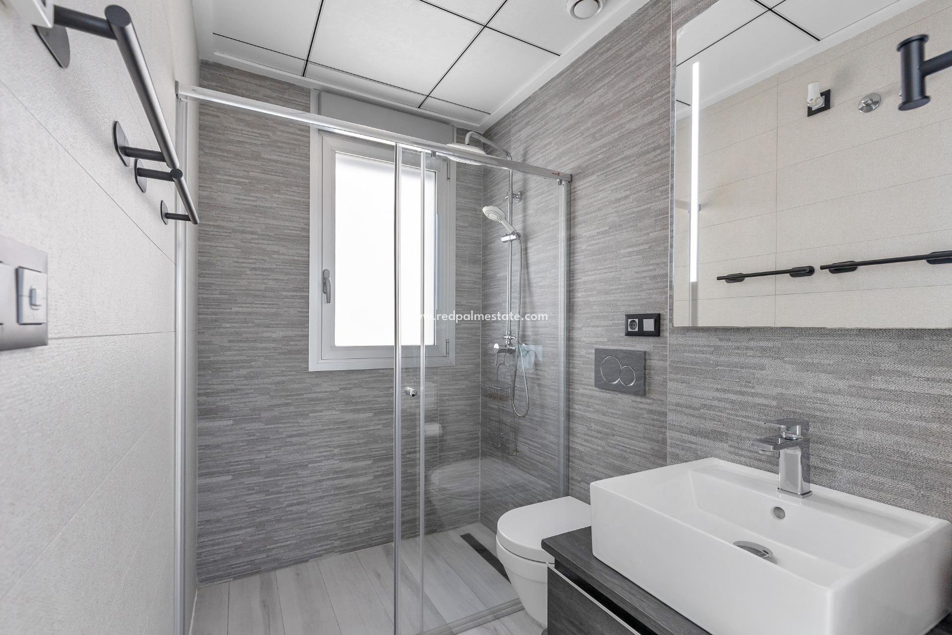 Resale - Villa -
Orihuela Costa - Lomas de Cabo Roig