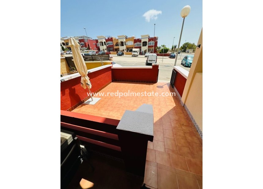 Resale - Villa -
Orihuela Costa - Los altos