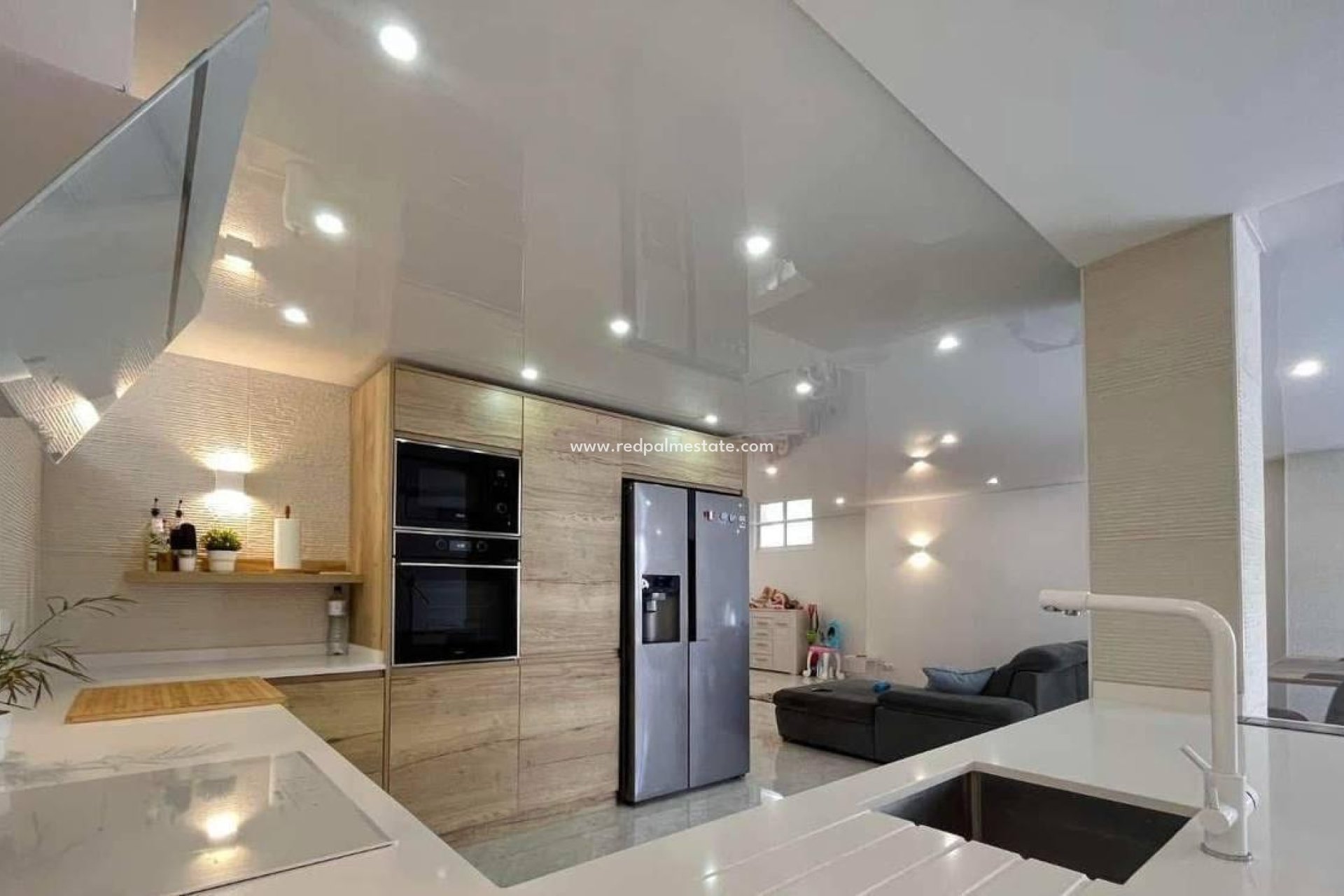 Resale - Villa -
Orihuela Costa - Los balcones