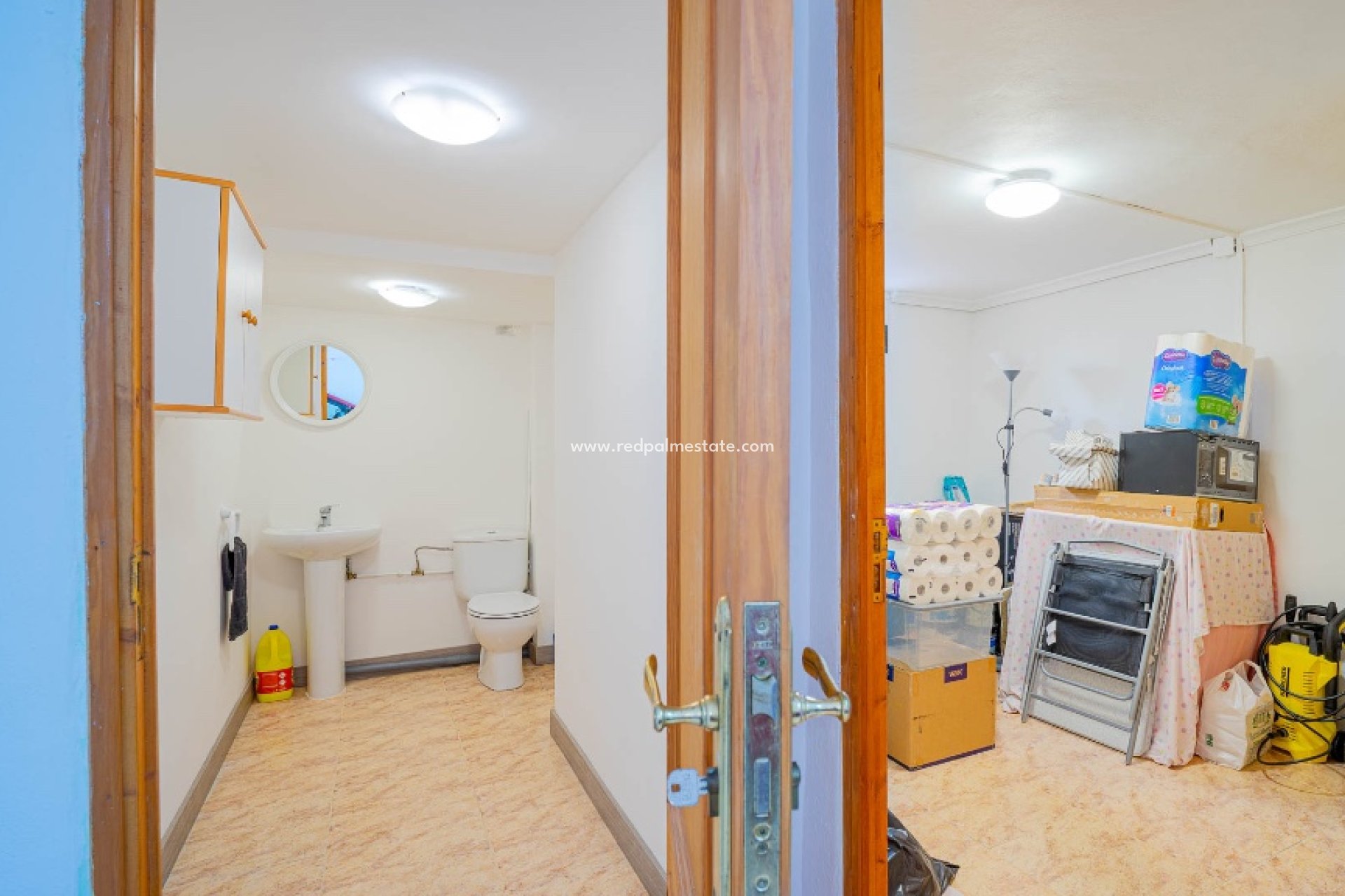 Resale - Villa -
Orihuela Costa - Los balcones