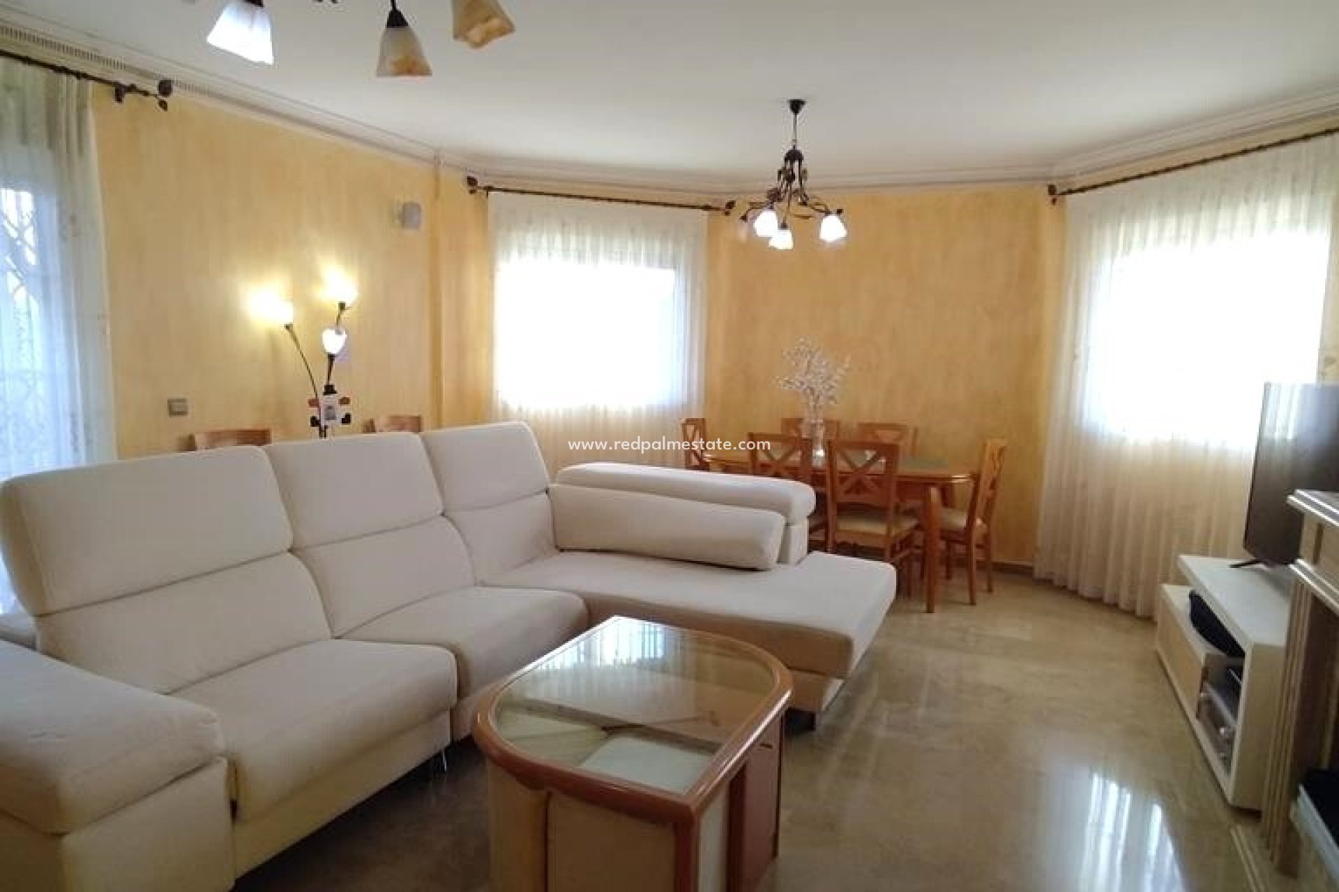 Resale - Villa -
Orihuela Costa - LOS DESEMPARADOS
