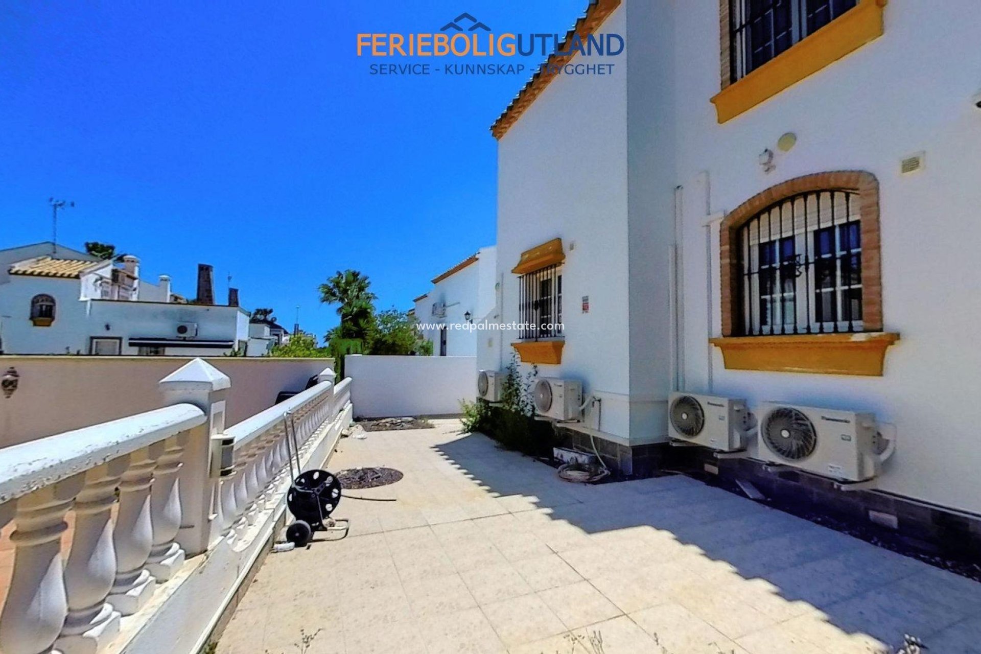 Resale - Villa -
Orihuela Costa - Los Dolses