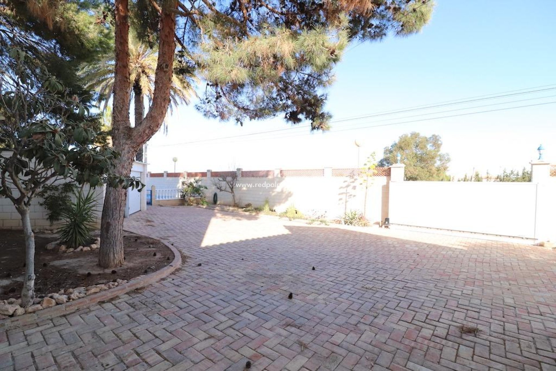 Resale - Villa -
Orihuela Costa - Los Dolses