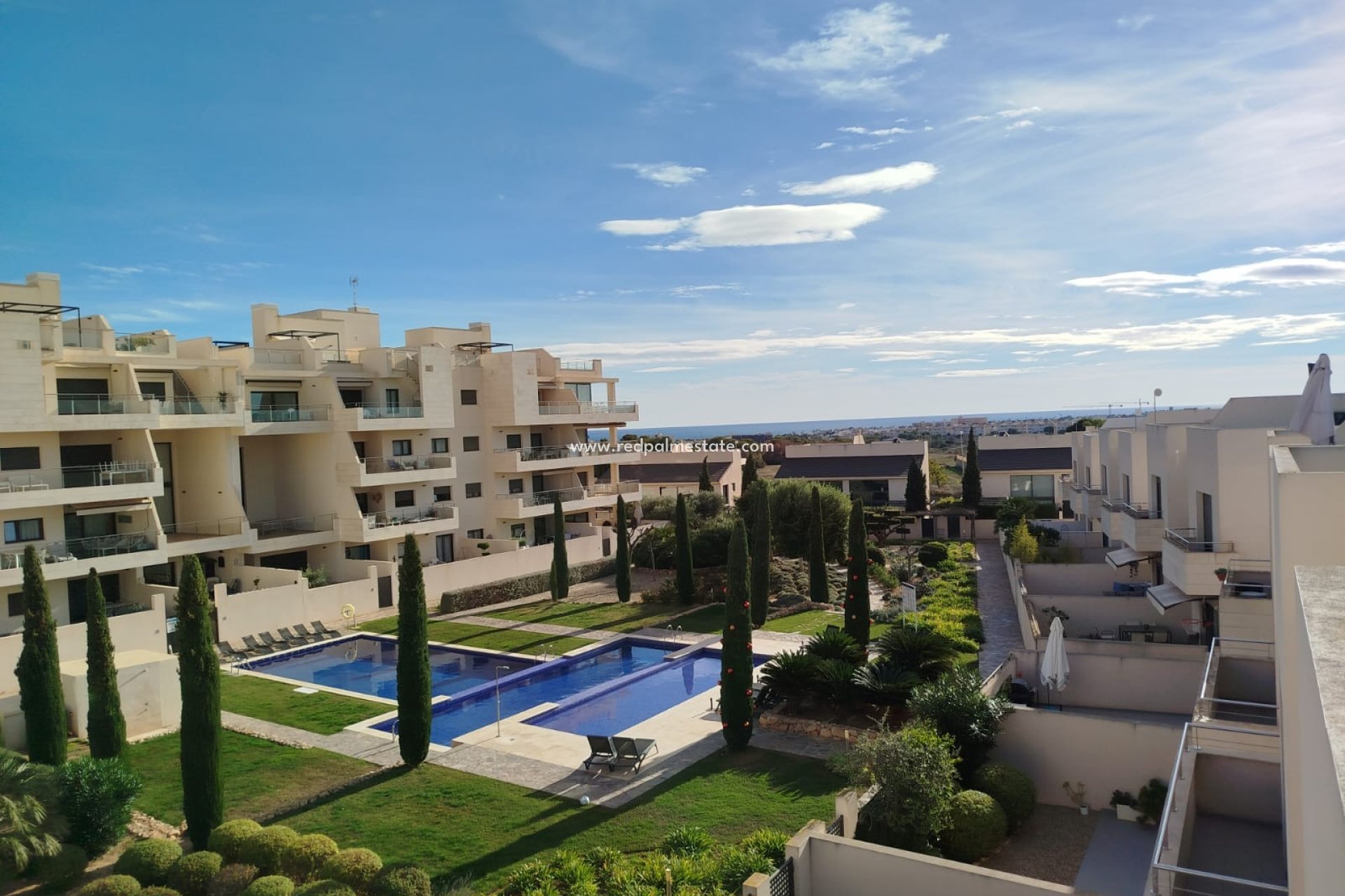 Resale - Villa -
Orihuela Costa - Los Dolses