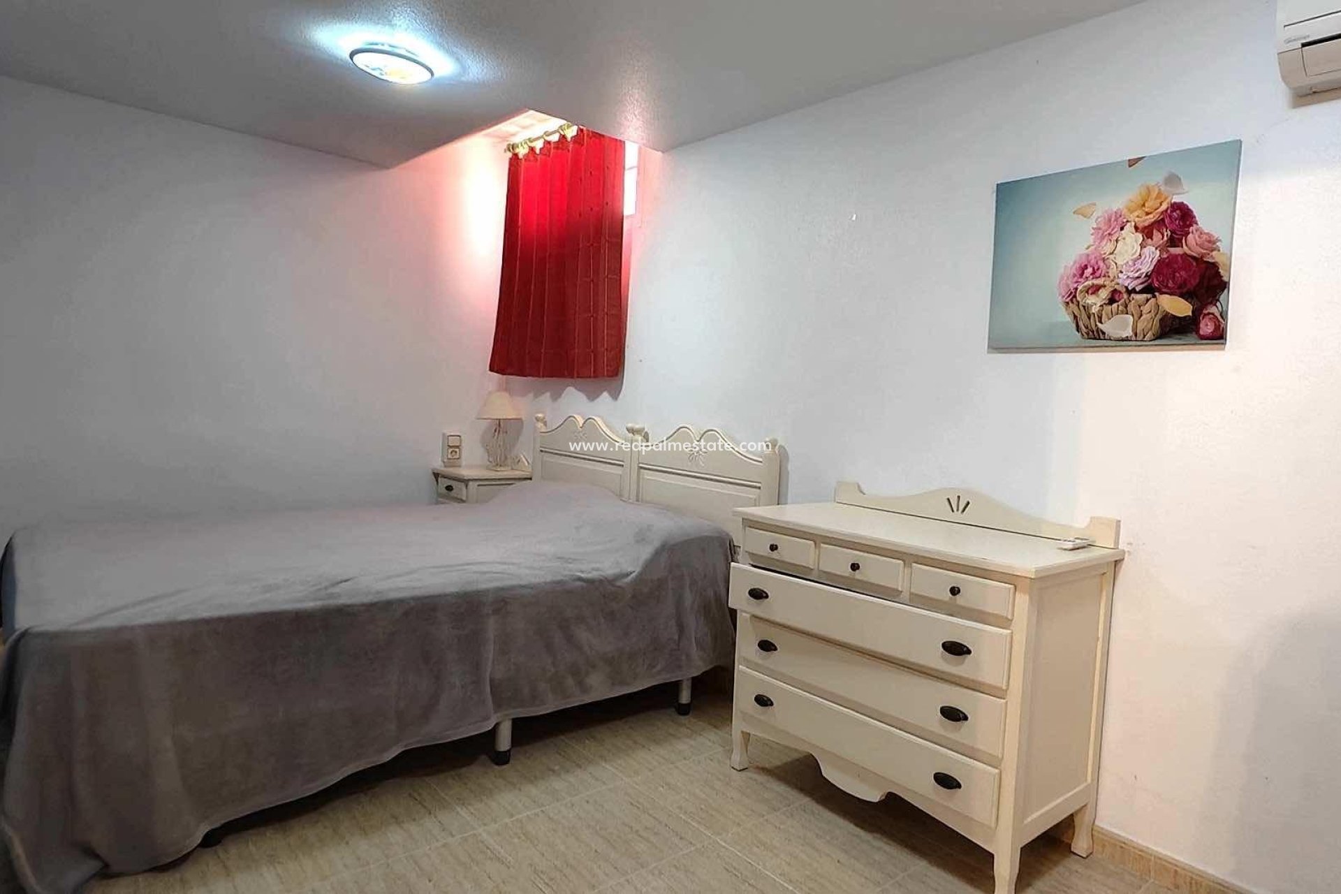 Resale - Villa -
Orihuela Costa - Los Dolses