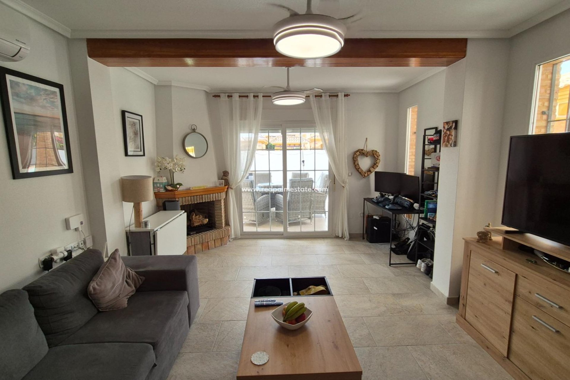 Resale - Villa -
Orihuela Costa - Los Dolses