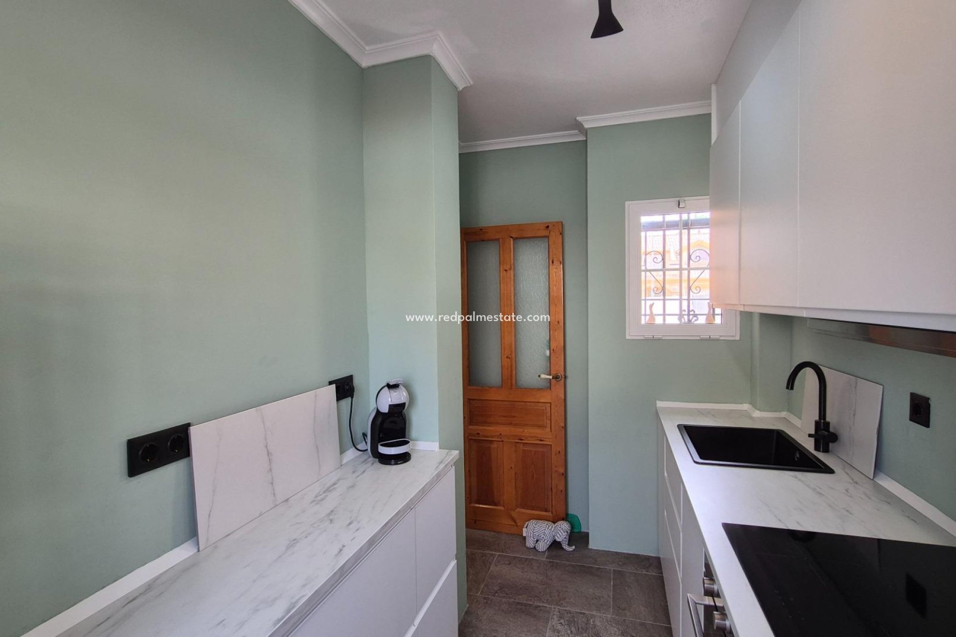 Resale - Villa -
Orihuela Costa - Los Dolses