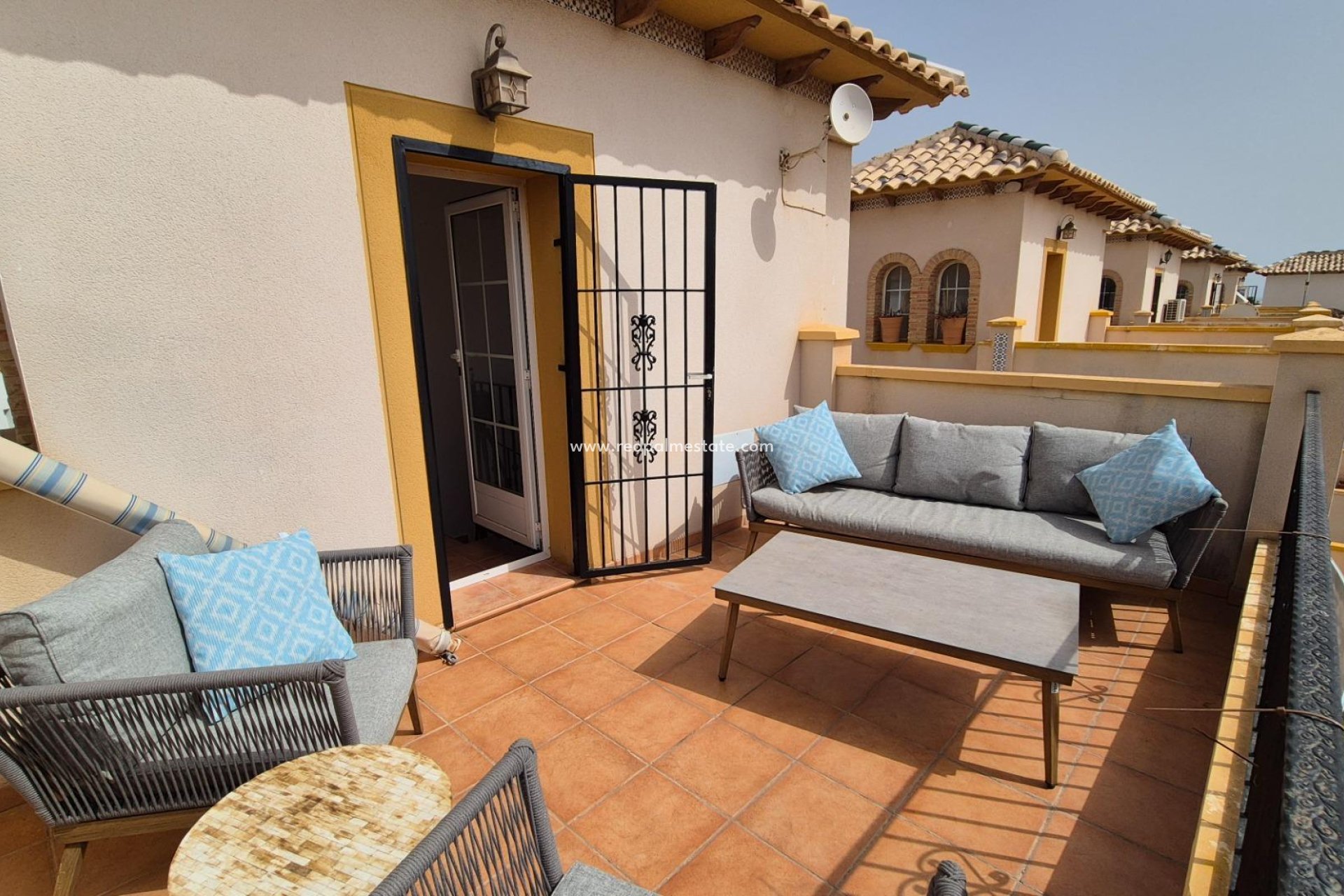 Resale - Villa -
Orihuela Costa - Los Dolses