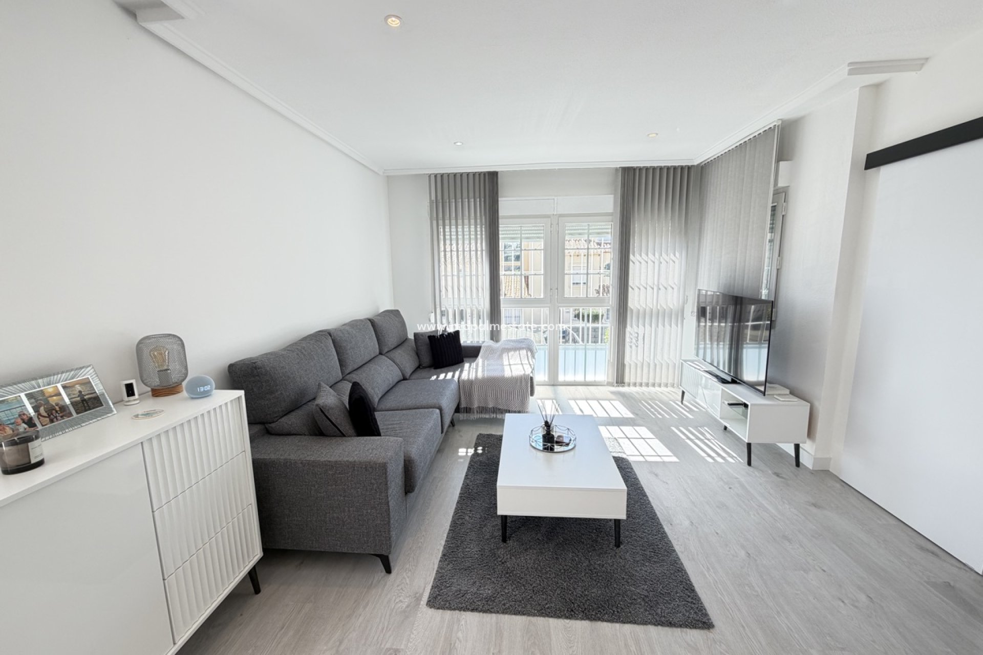 Resale - Villa -
Orihuela Costa - Los Dolses