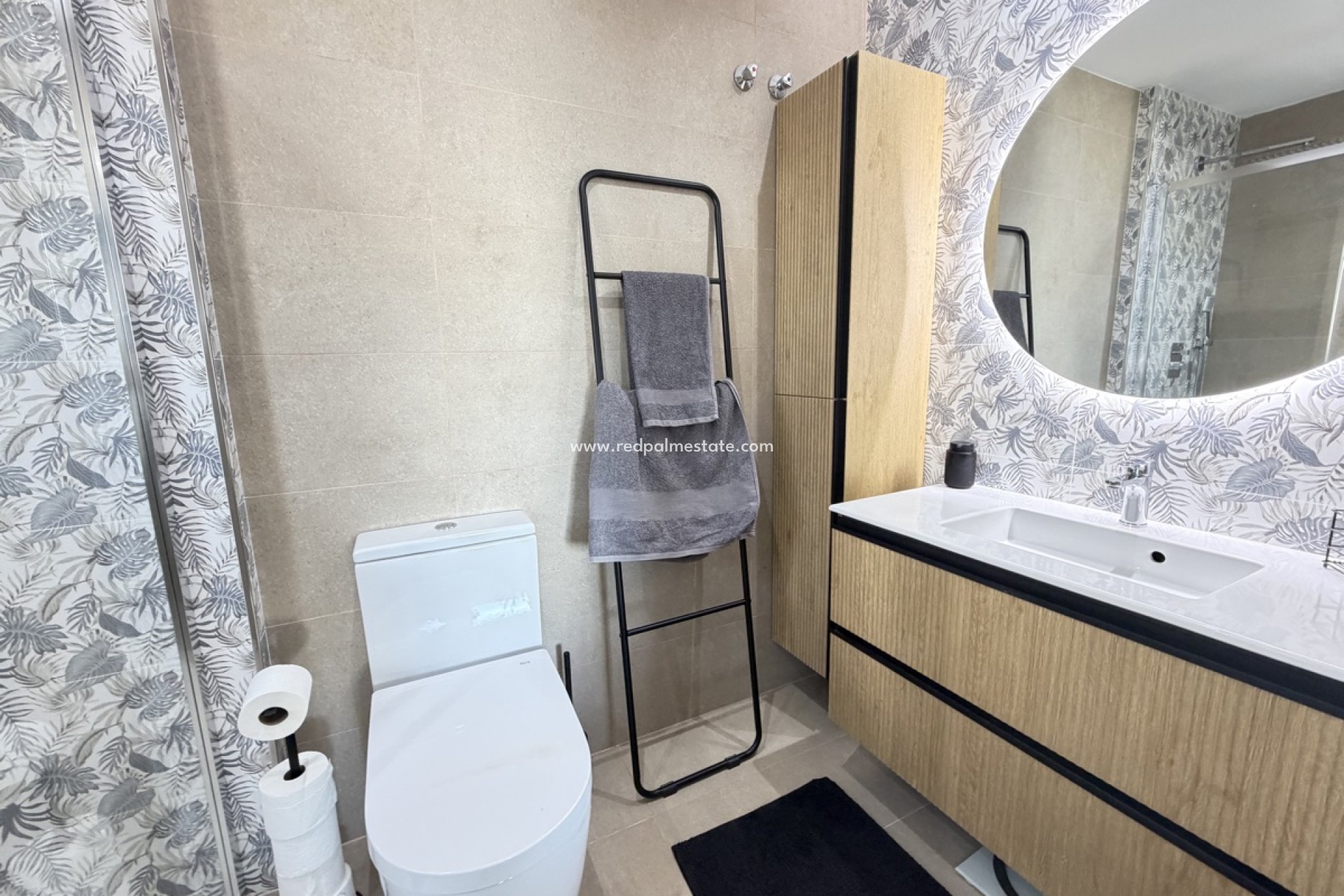 Resale - Villa -
Orihuela Costa - Los Dolses