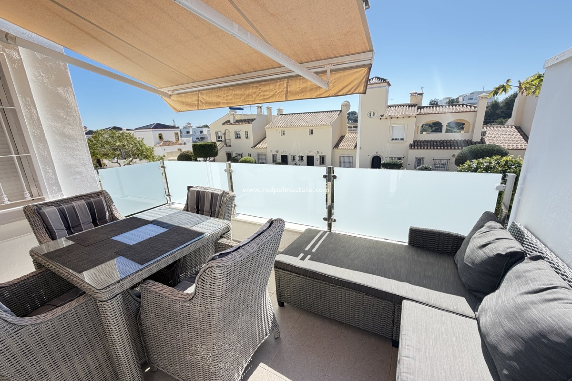 Resale - Villa -
Orihuela Costa - Los Dolses