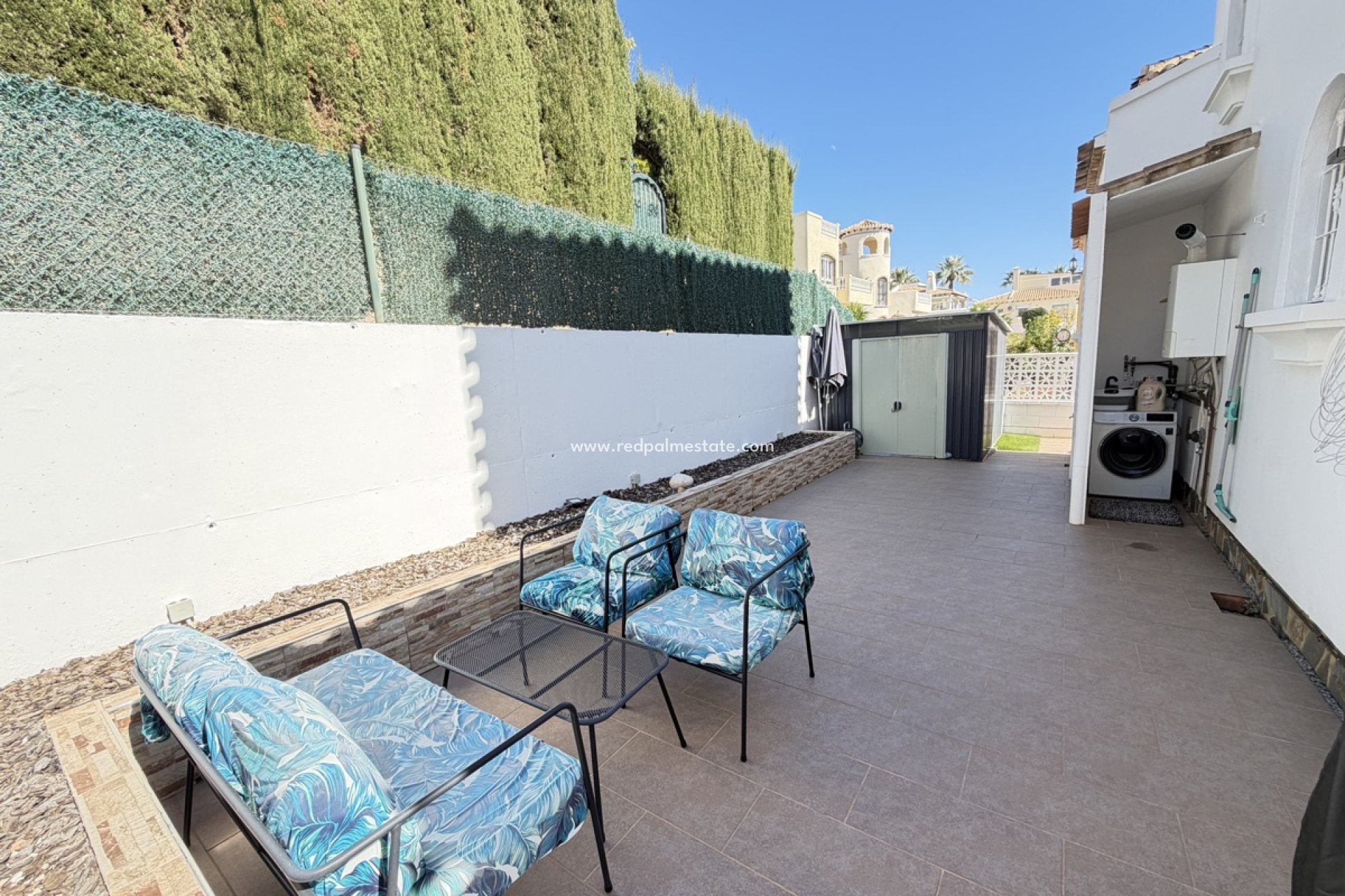 Resale - Villa -
Orihuela Costa - Los Dolses