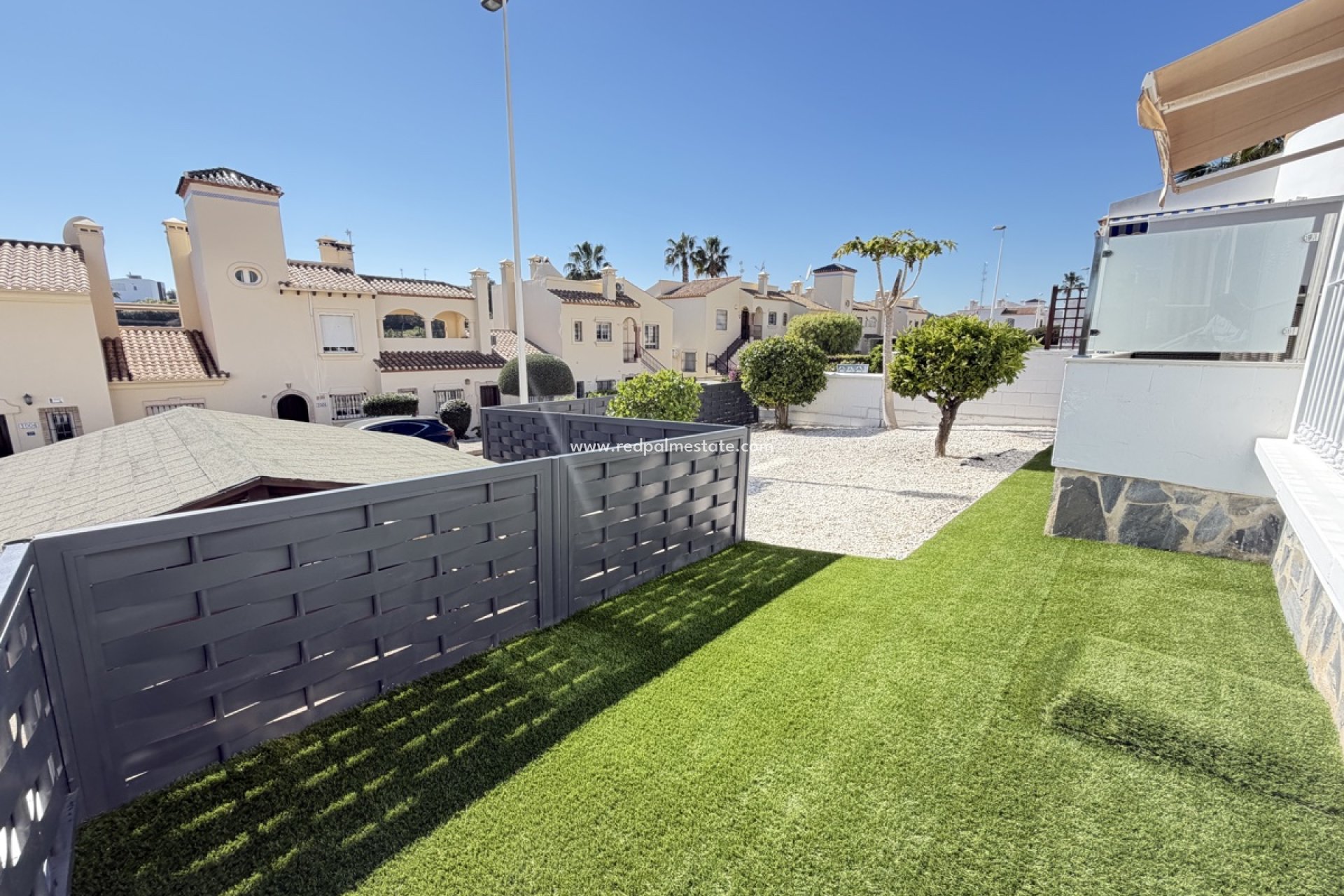 Resale - Villa -
Orihuela Costa - Los Dolses