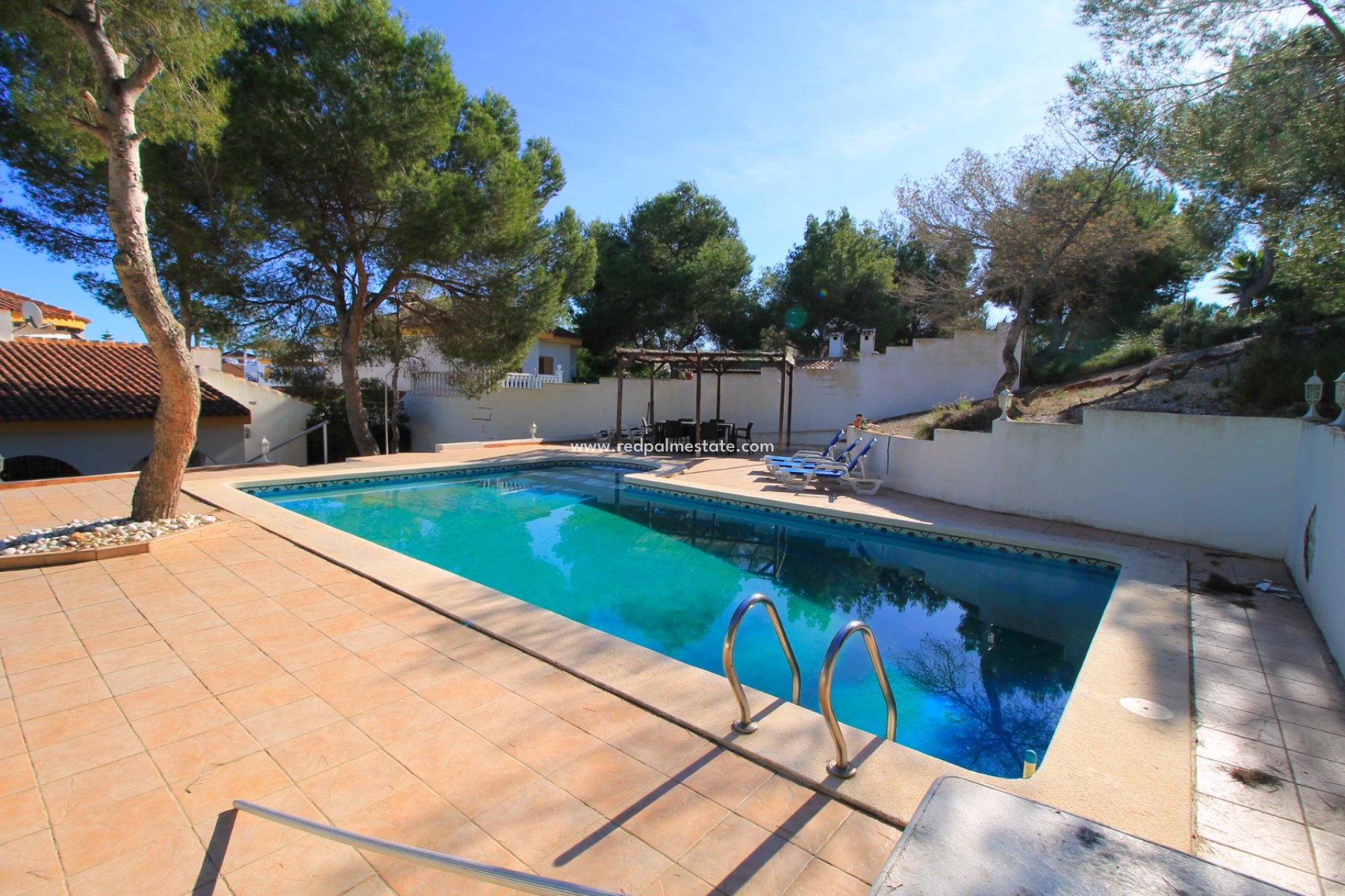 Resale - Villa -
Orihuela Costa - Mil Palmeras