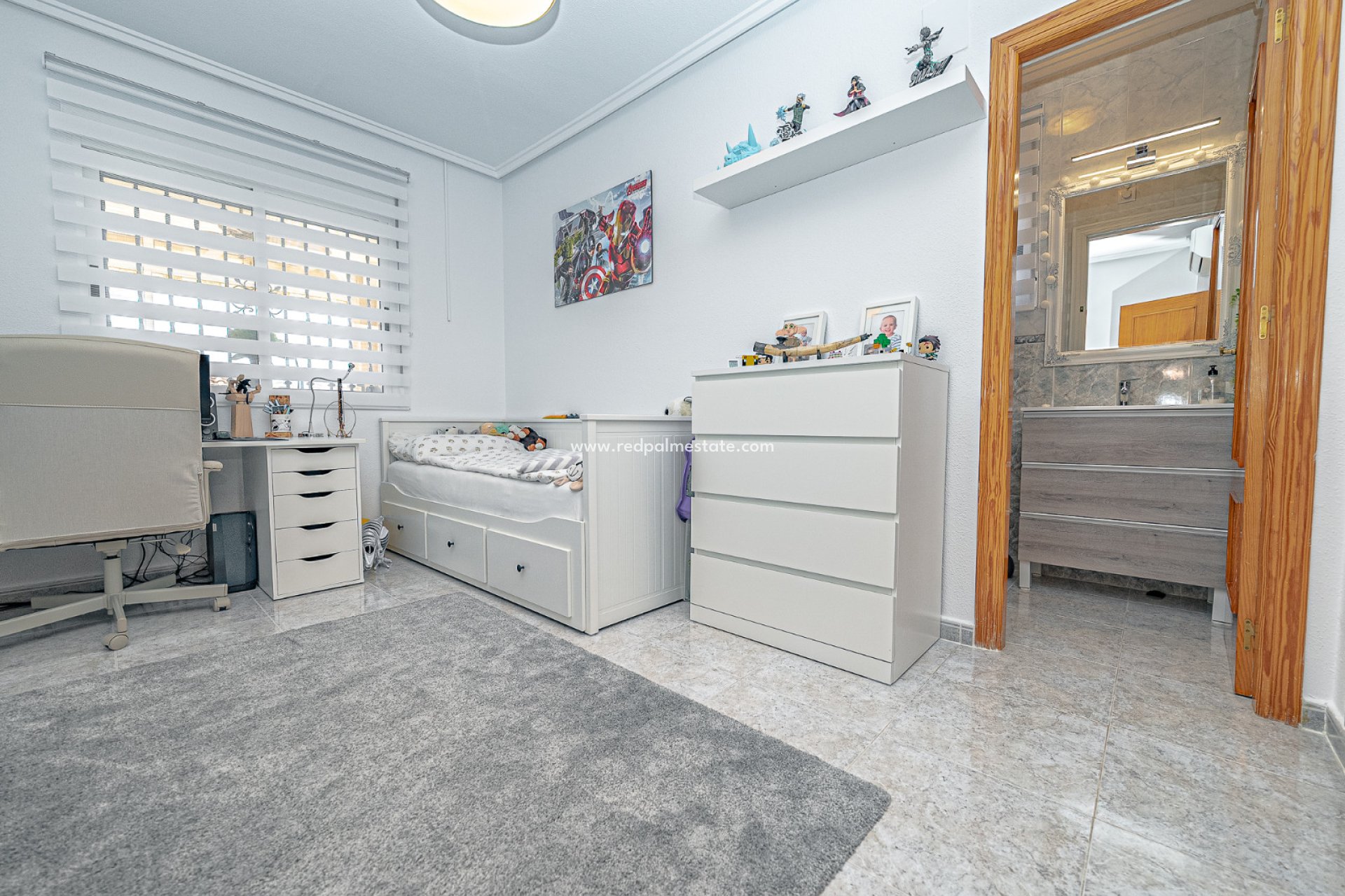 Resale - Villa -
Orihuela Costa - Montegolf