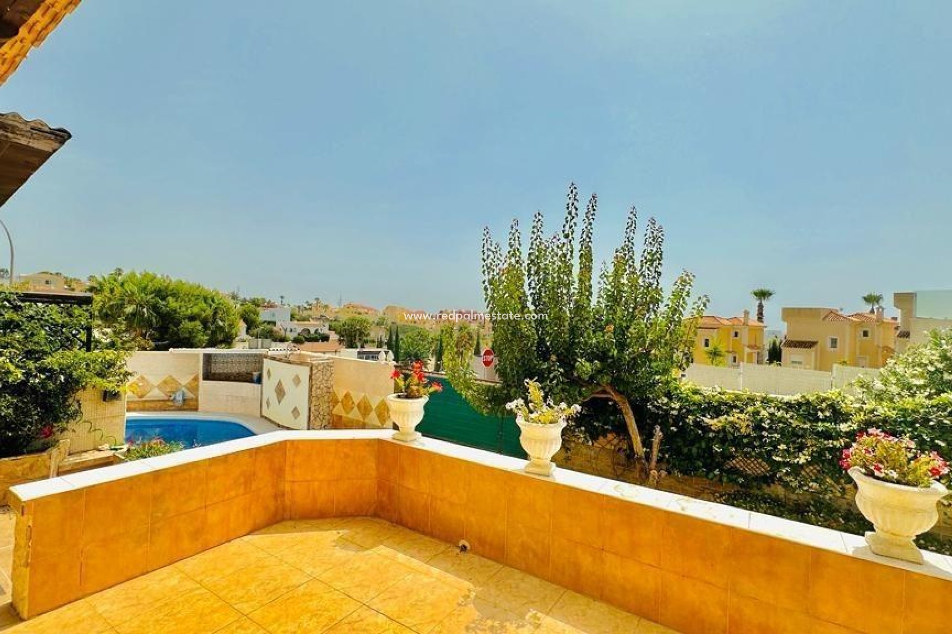 Resale - Villa -
Orihuela Costa - Montezenia