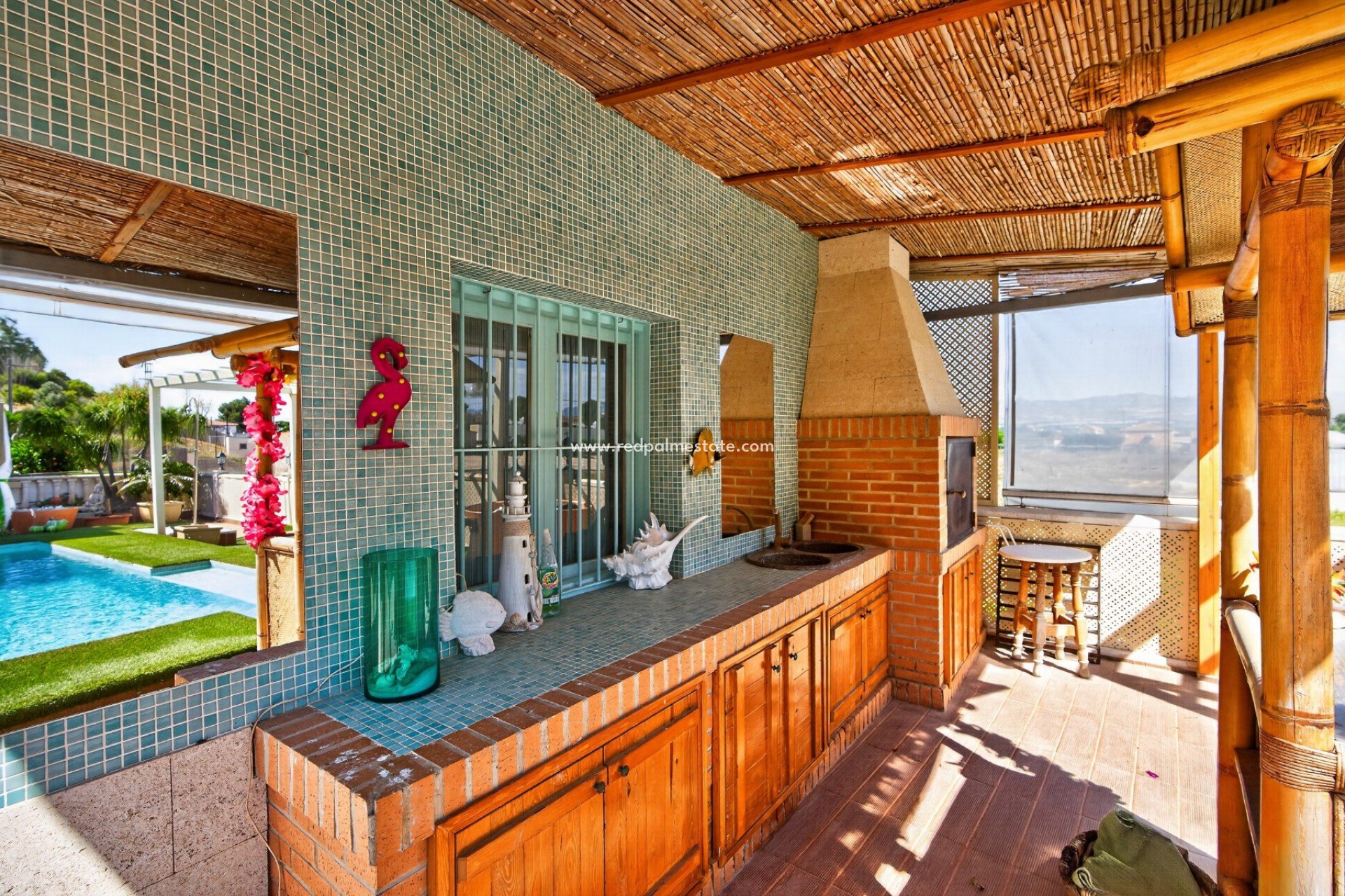 Resale - Villa -
Orihuela Costa - Orihuela Center