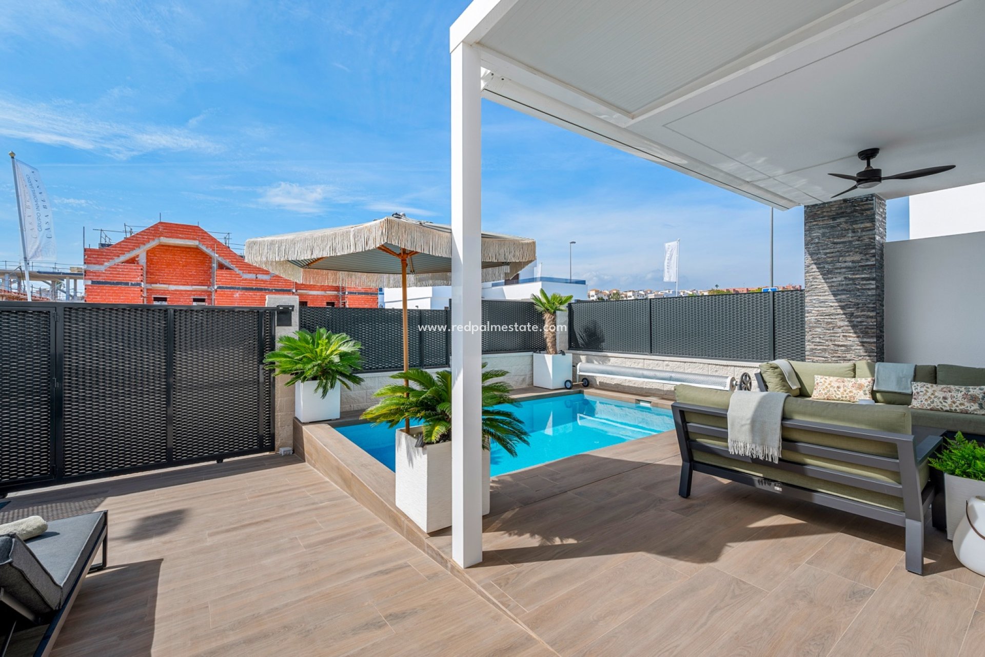 Resale - Villa -
Orihuela Costa - Orihuela
