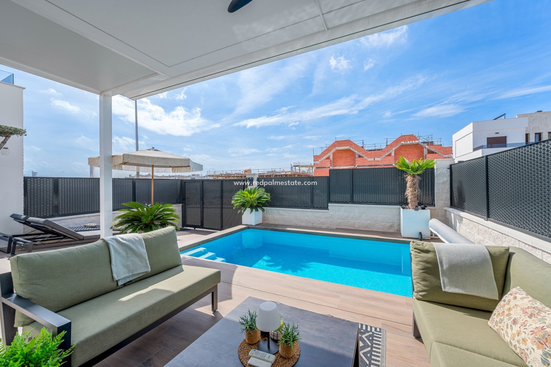 Resale - Villa -
Orihuela Costa - Orihuela