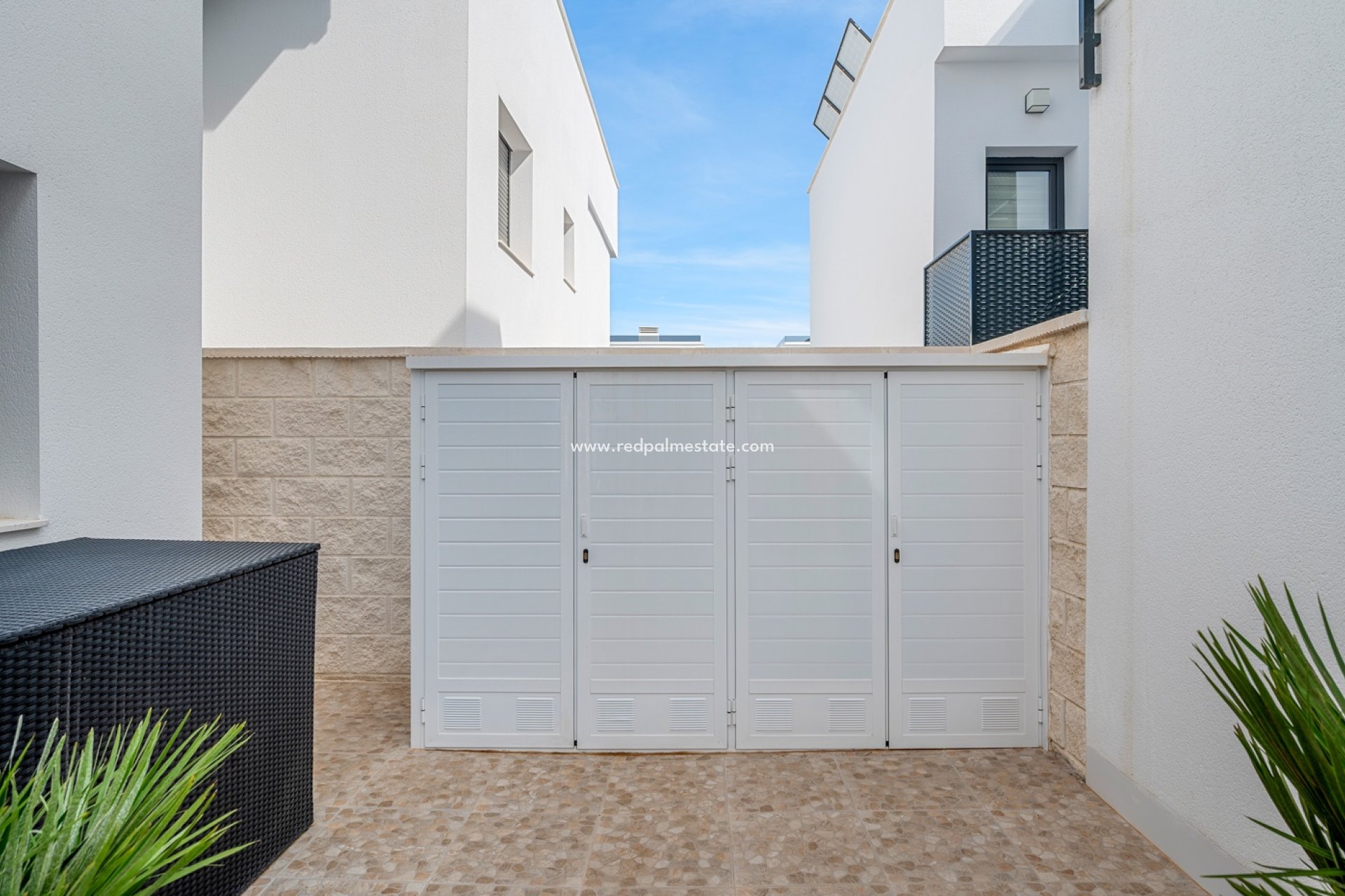 Resale - Villa -
Orihuela Costa - Orihuela