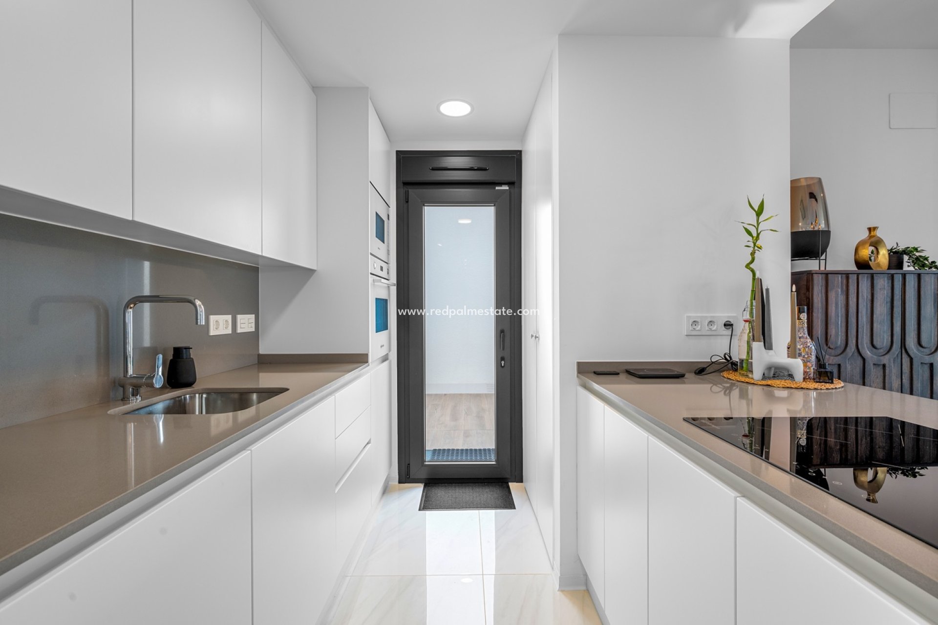 Resale - Villa -
Orihuela Costa - Orihuela