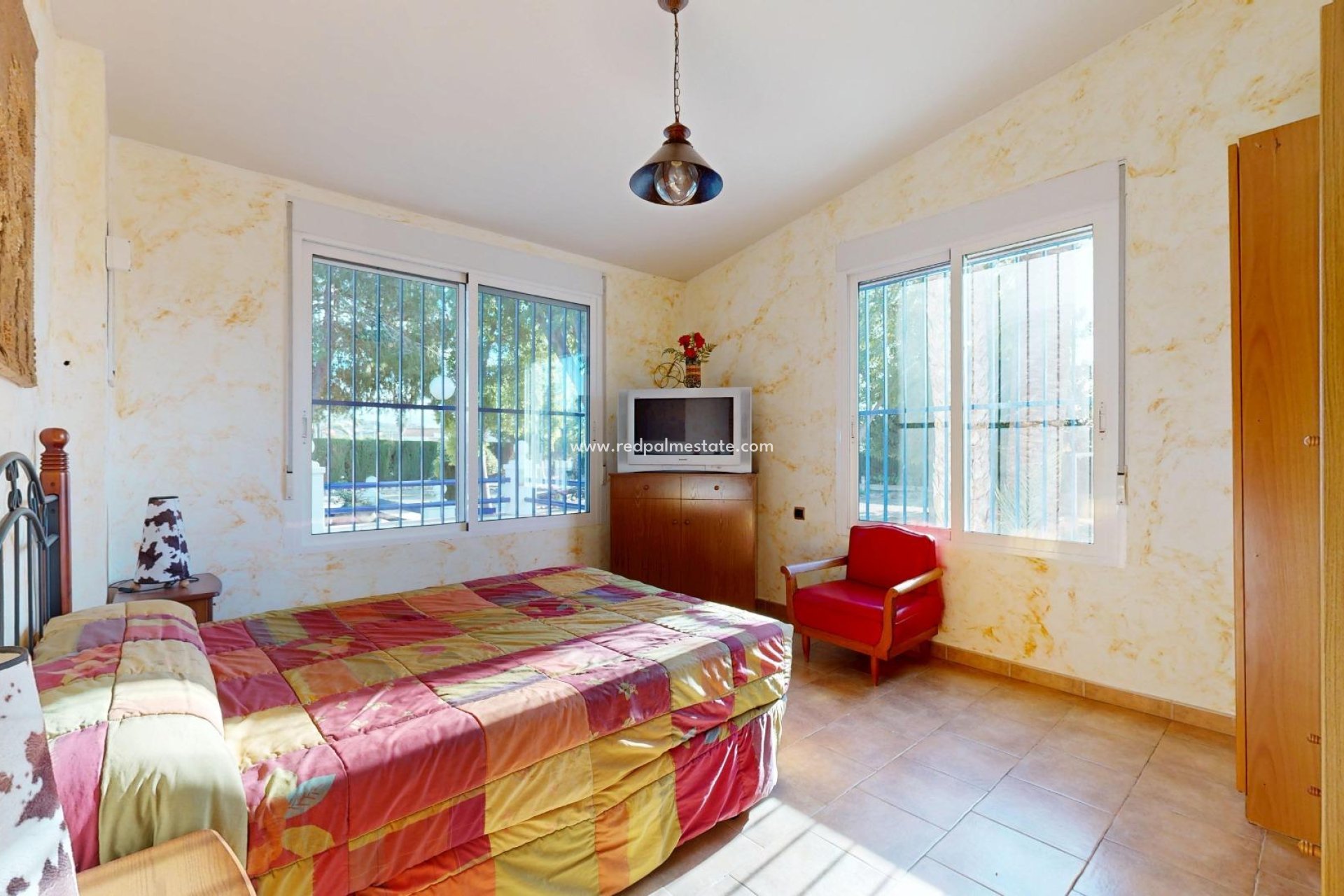 Resale - Villa -
Orihuela Costa - Orihuela