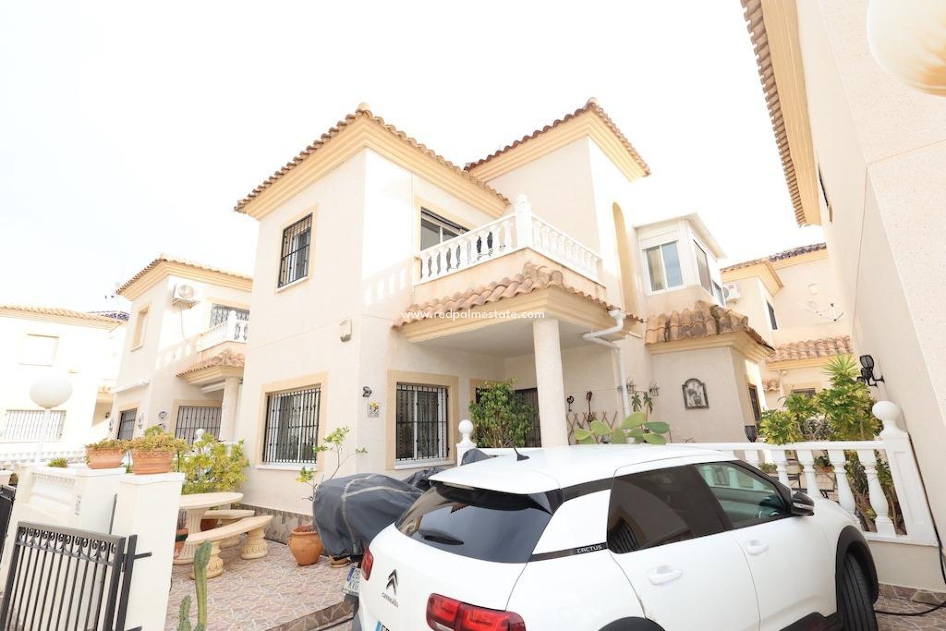 Resale - Villa -
Orihuela Costa - Playa Flamenca Norte