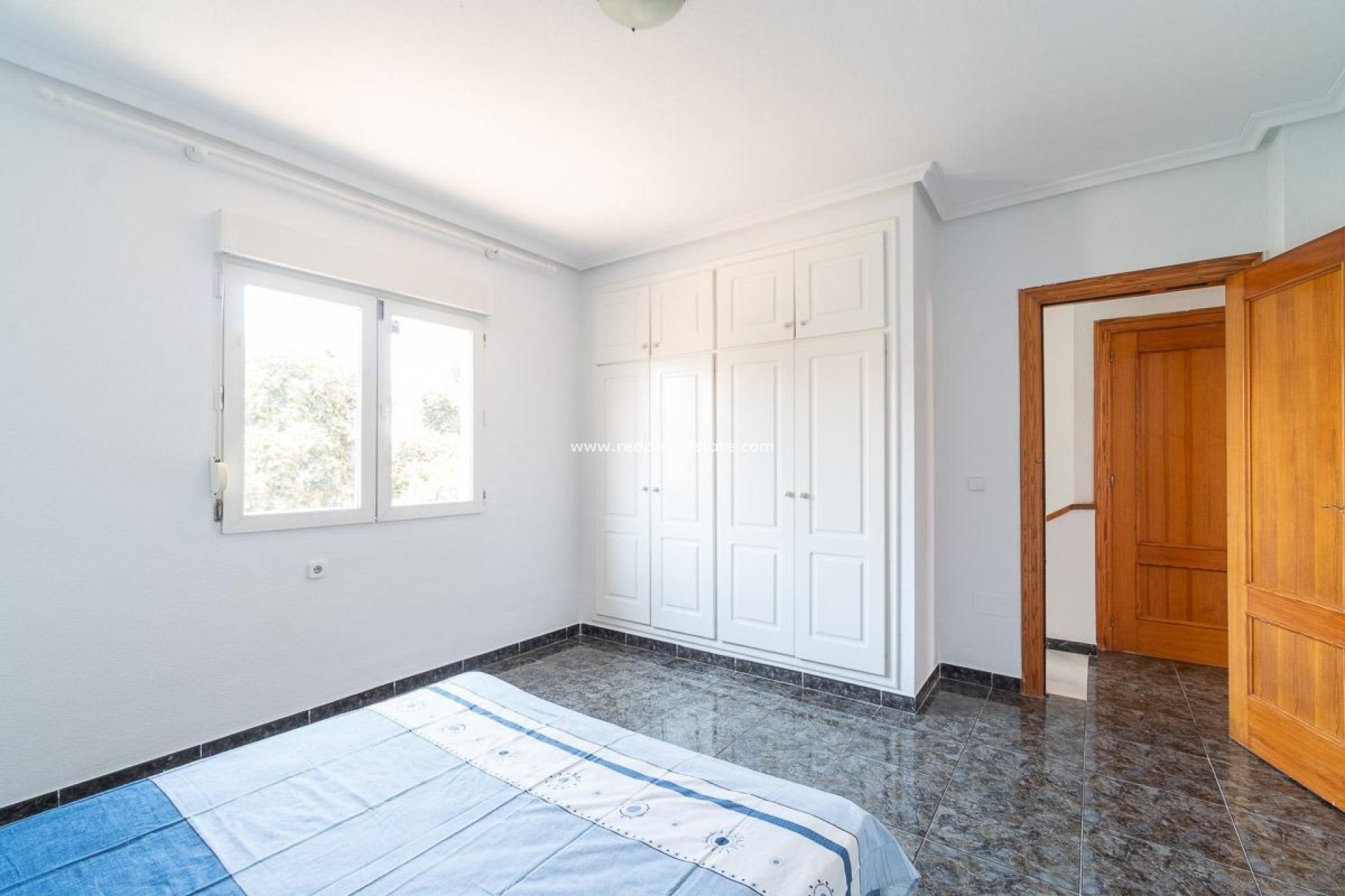 Resale - Villa -
Orihuela Costa - Playa Flamenca