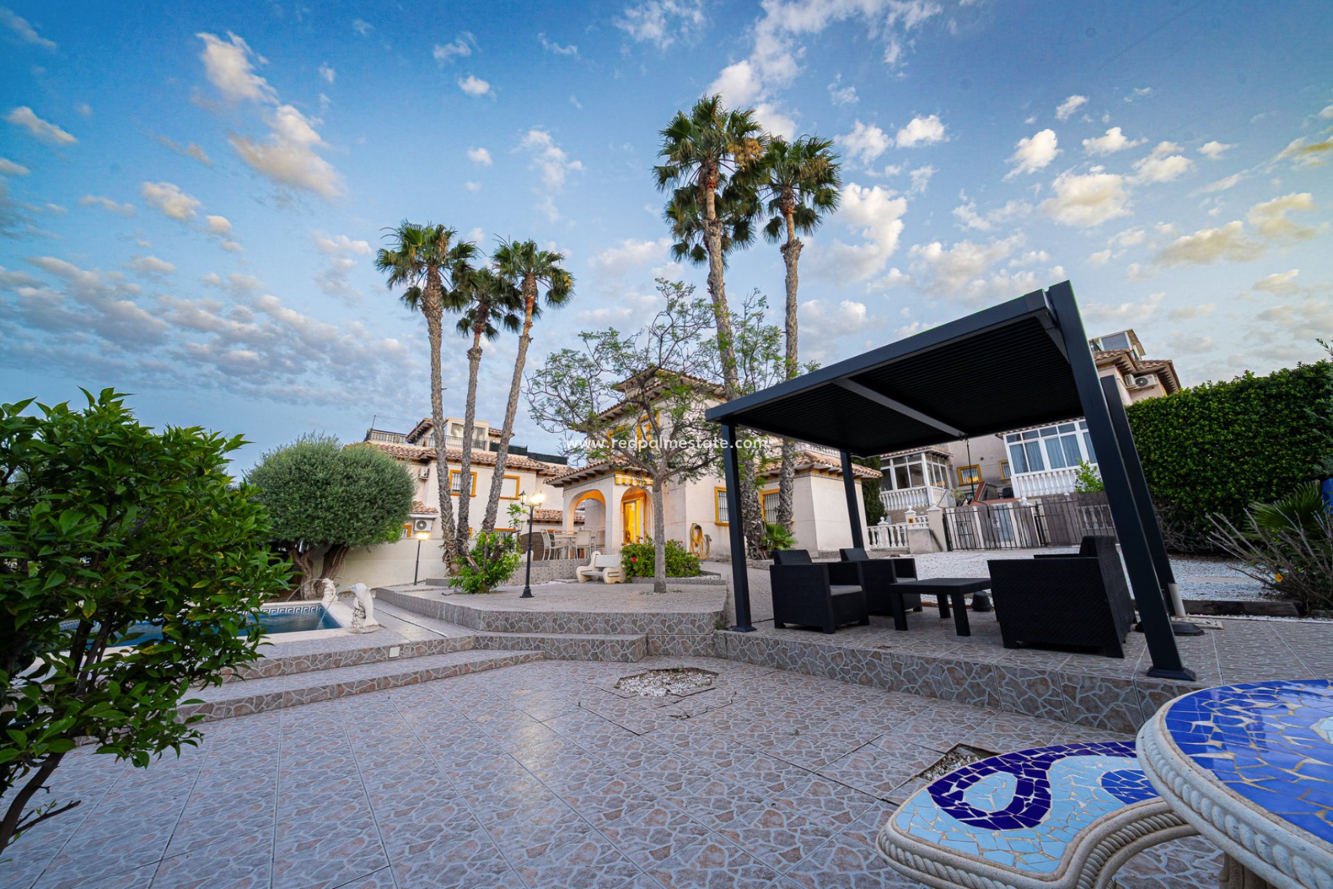 Resale - Villa -
Orihuela Costa - Playa Flamenca