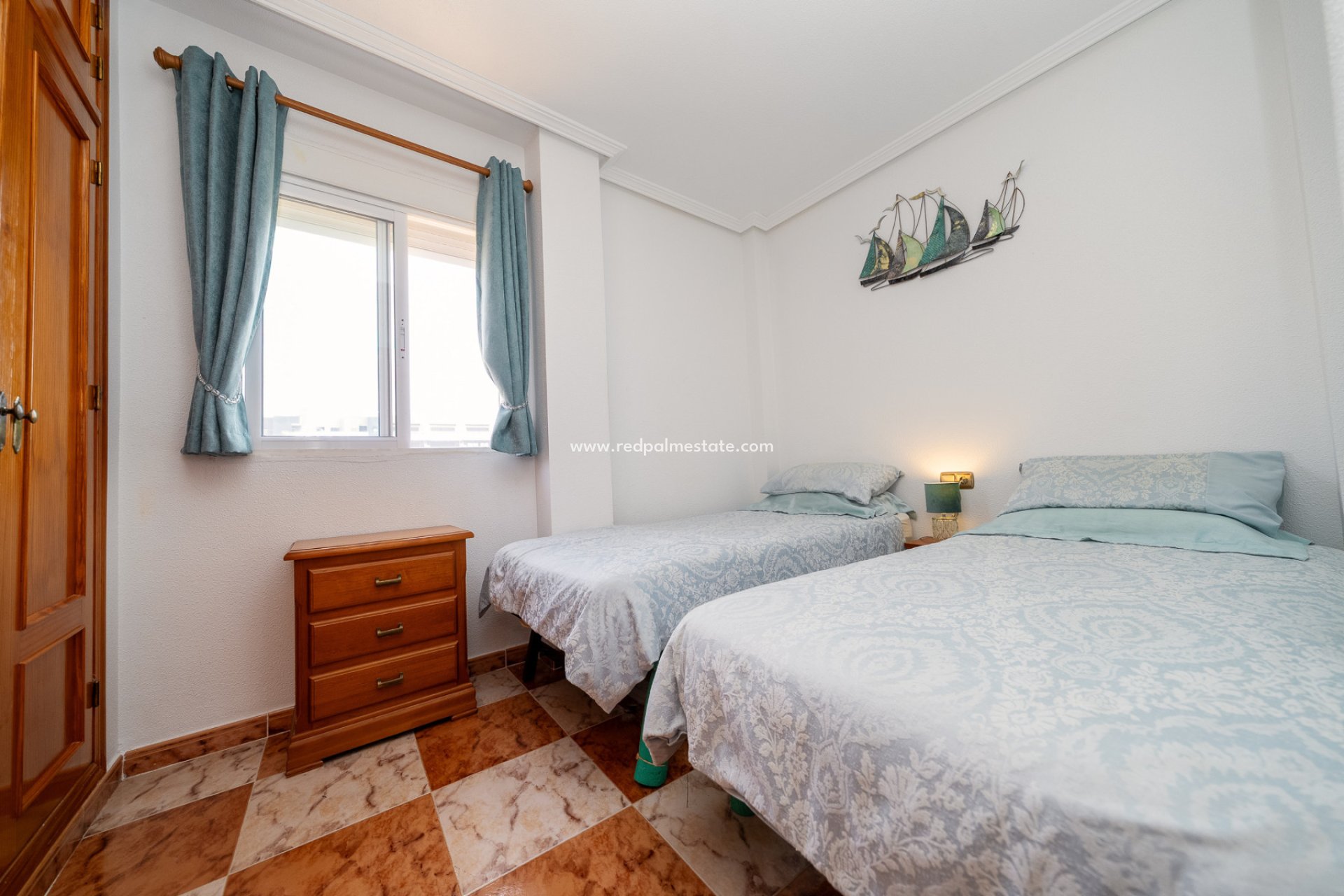 Resale - Villa -
Orihuela Costa - Playa Flamenca