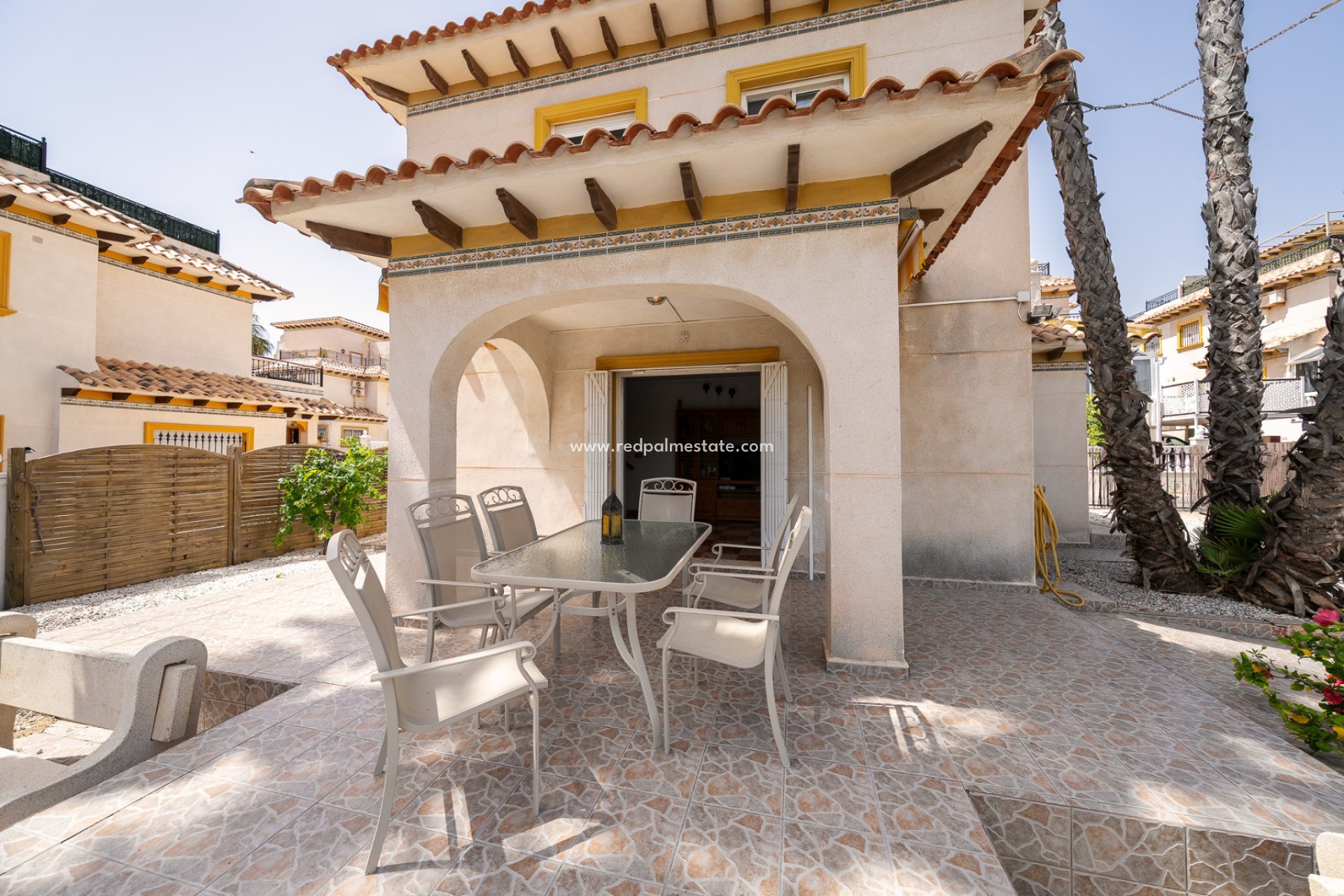 Resale - Villa -
Orihuela Costa - Playa Flamenca