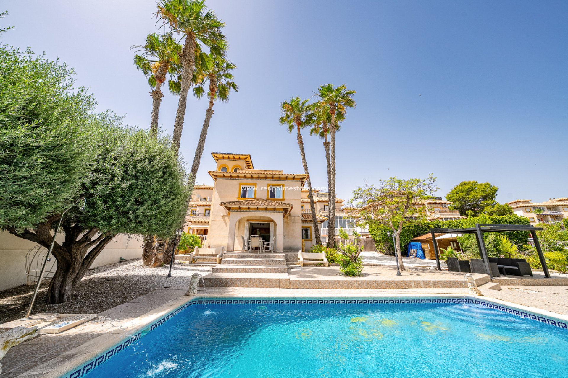 Resale - Villa -
Orihuela Costa - Playa Flamenca