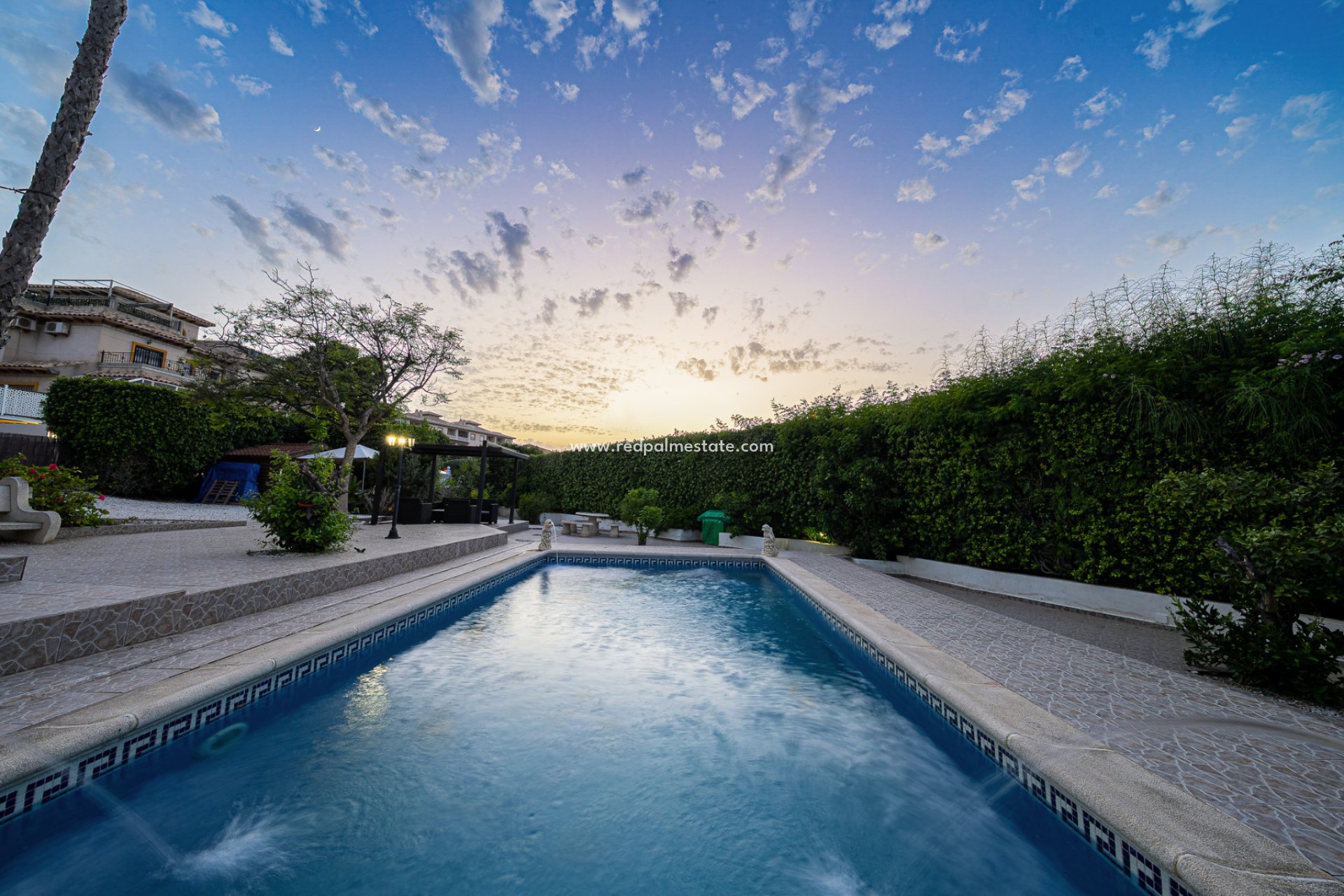 Resale - Villa -
Orihuela Costa - Playa Flamenca