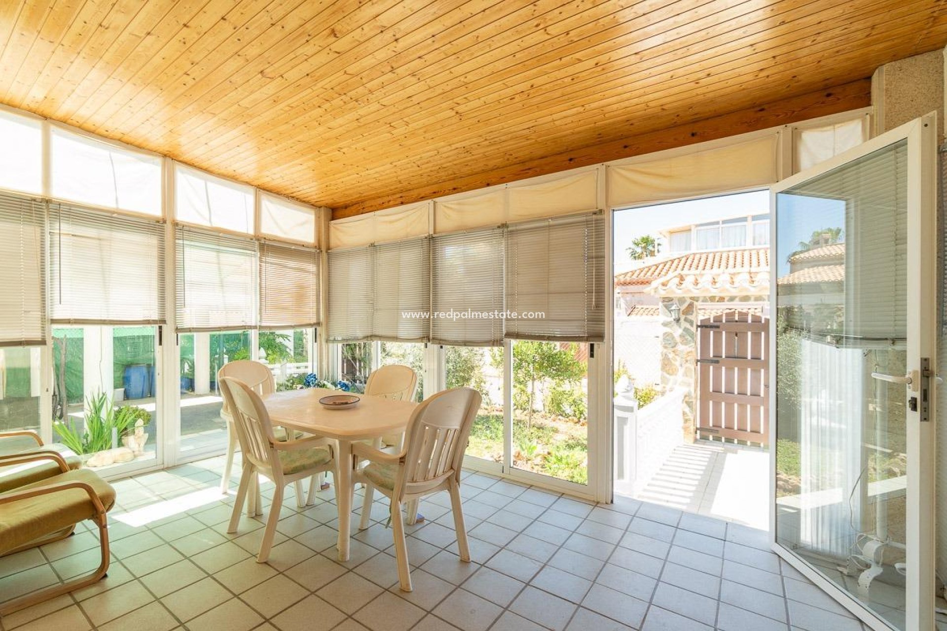 Resale - Villa -
Orihuela Costa - Playa Flamenca