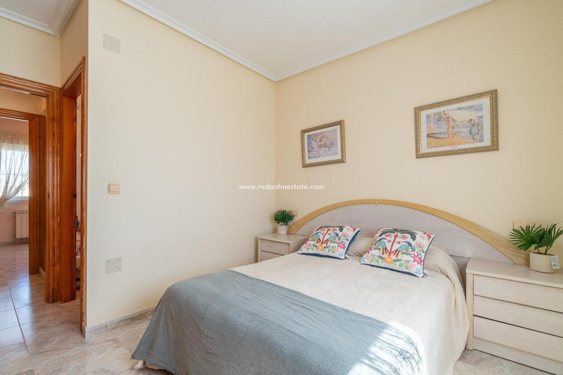 Resale - Villa -
Orihuela Costa - Playa Flamenca