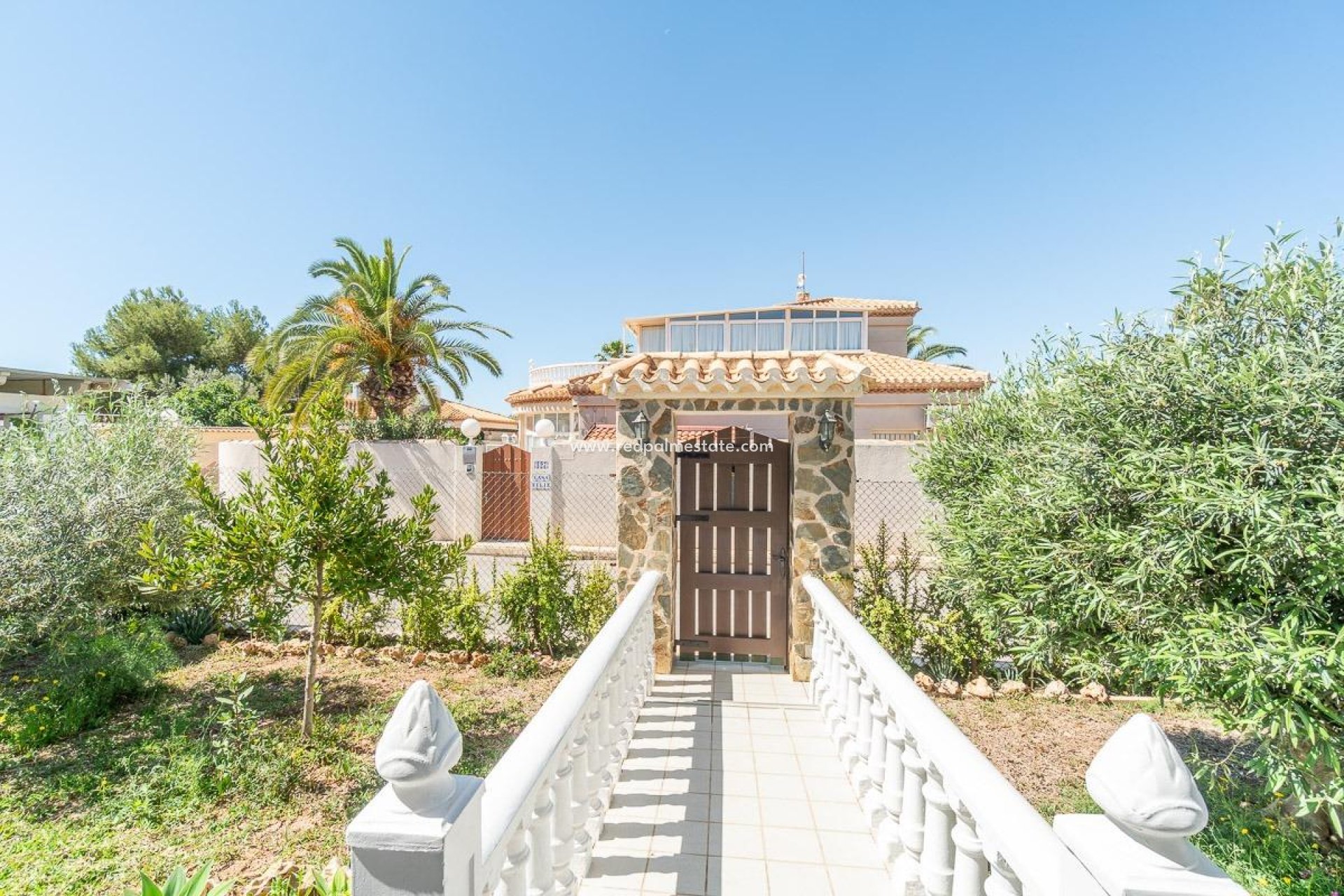 Resale - Villa -
Orihuela Costa - Playa Flamenca