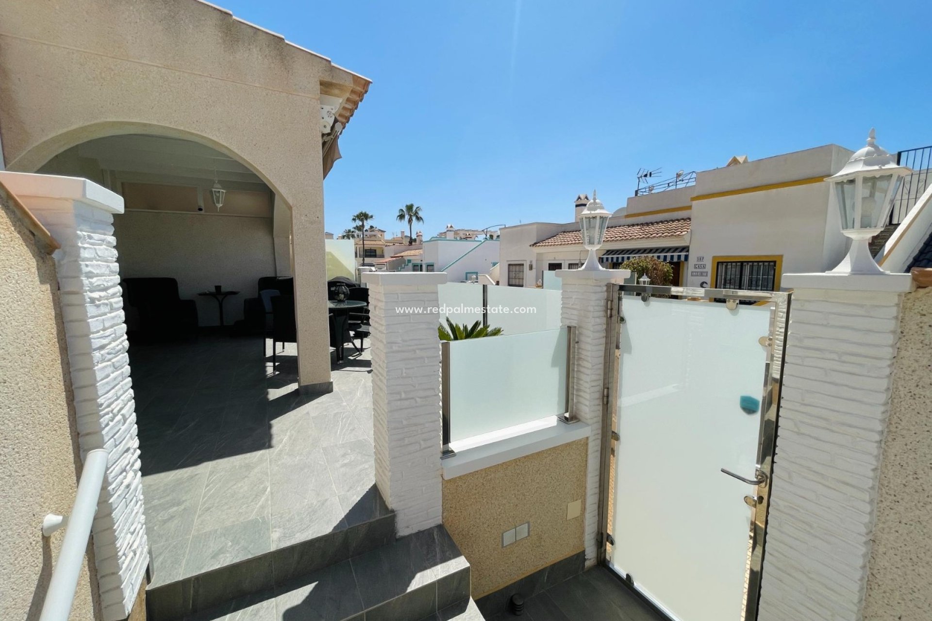 Resale - Villa -
Orihuela Costa - Playa Flamenca