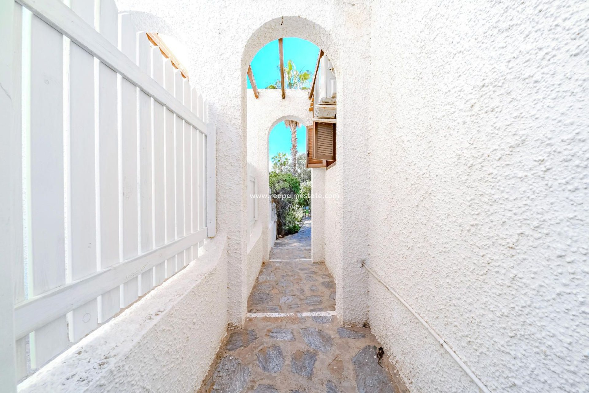 Resale - Villa -
Orihuela Costa - Playa Flamenca