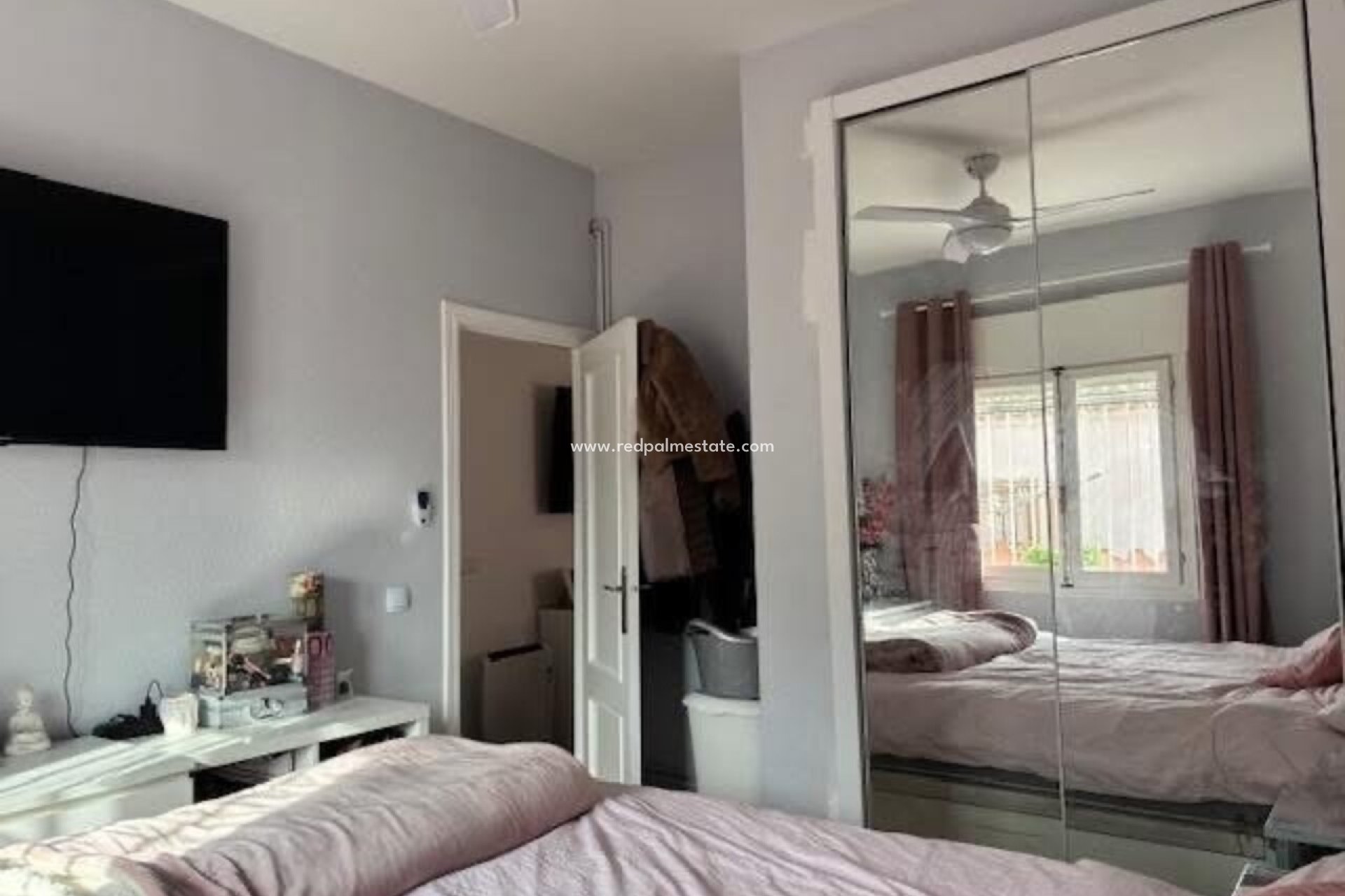 Resale - Villa -
Orihuela Costa - Playa Flamenca