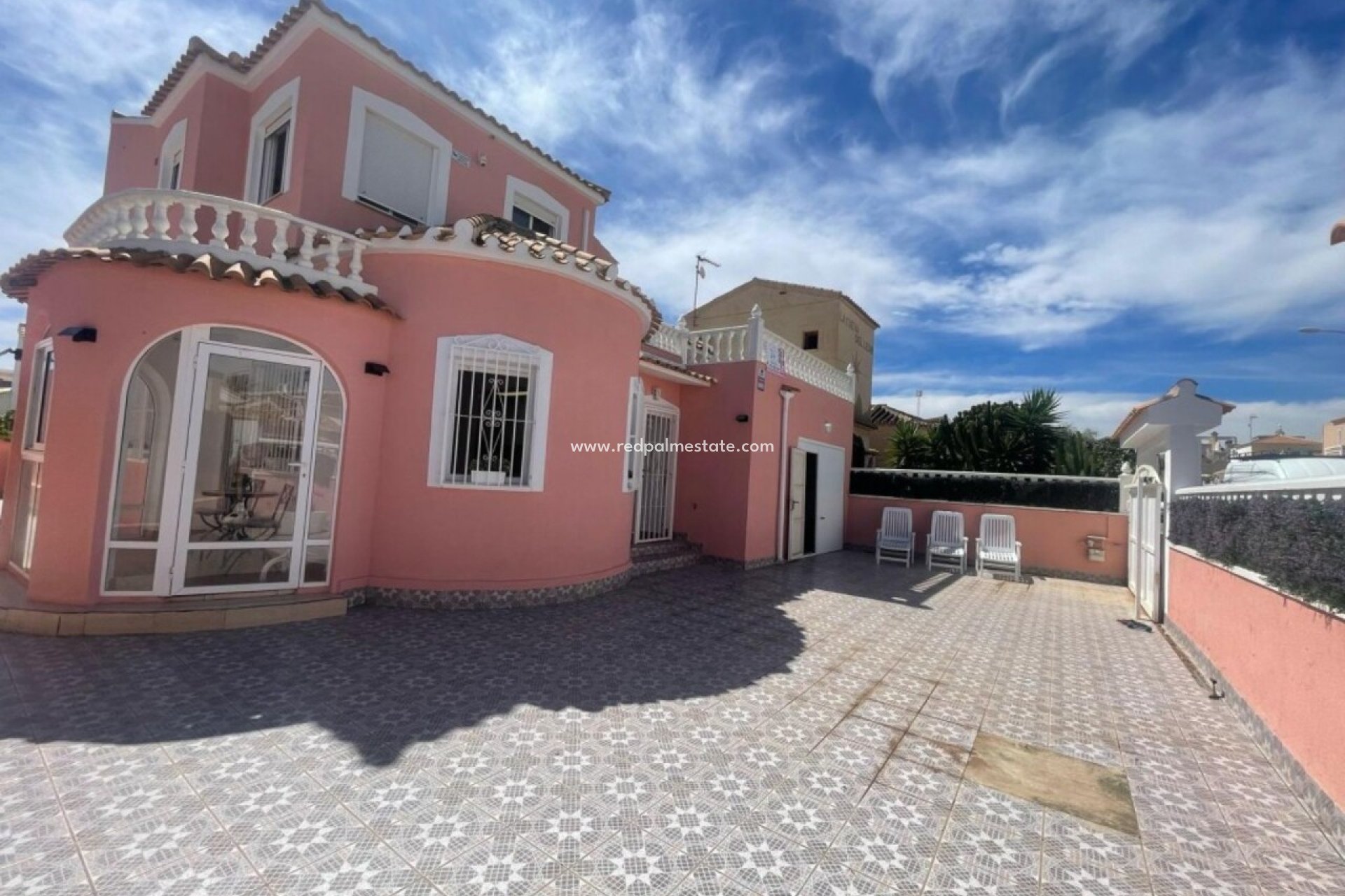 Resale - Villa -
Orihuela Costa - Playa Flamenca