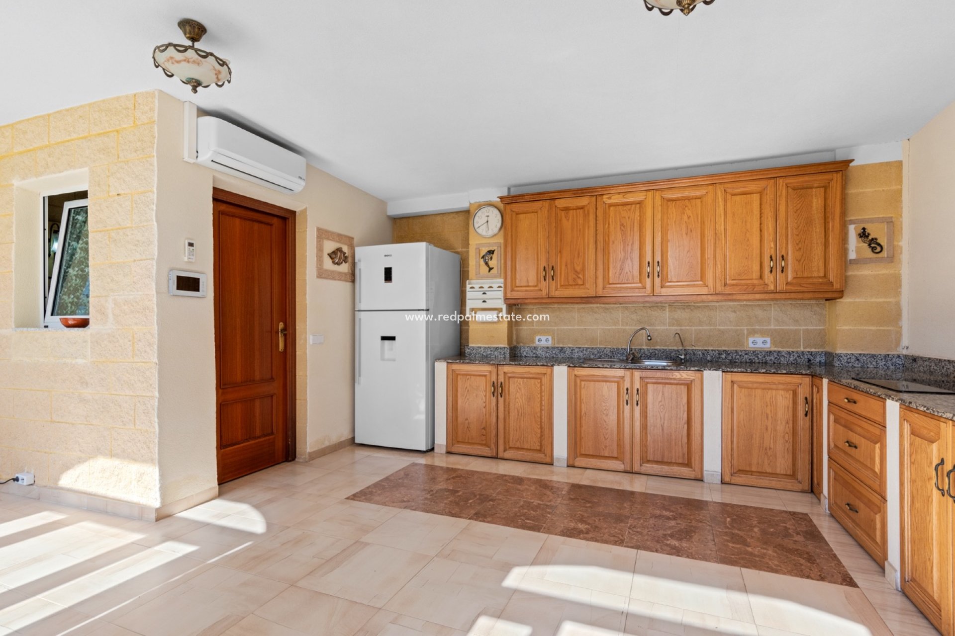 Resale - Villa -
Orihuela Costa - Playa Flamenca