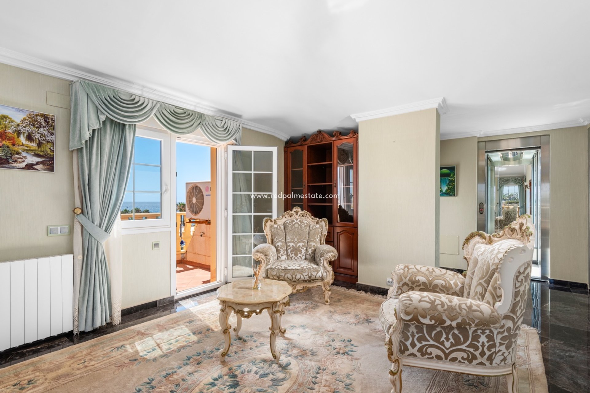 Resale - Villa -
Orihuela Costa - Playa Flamenca