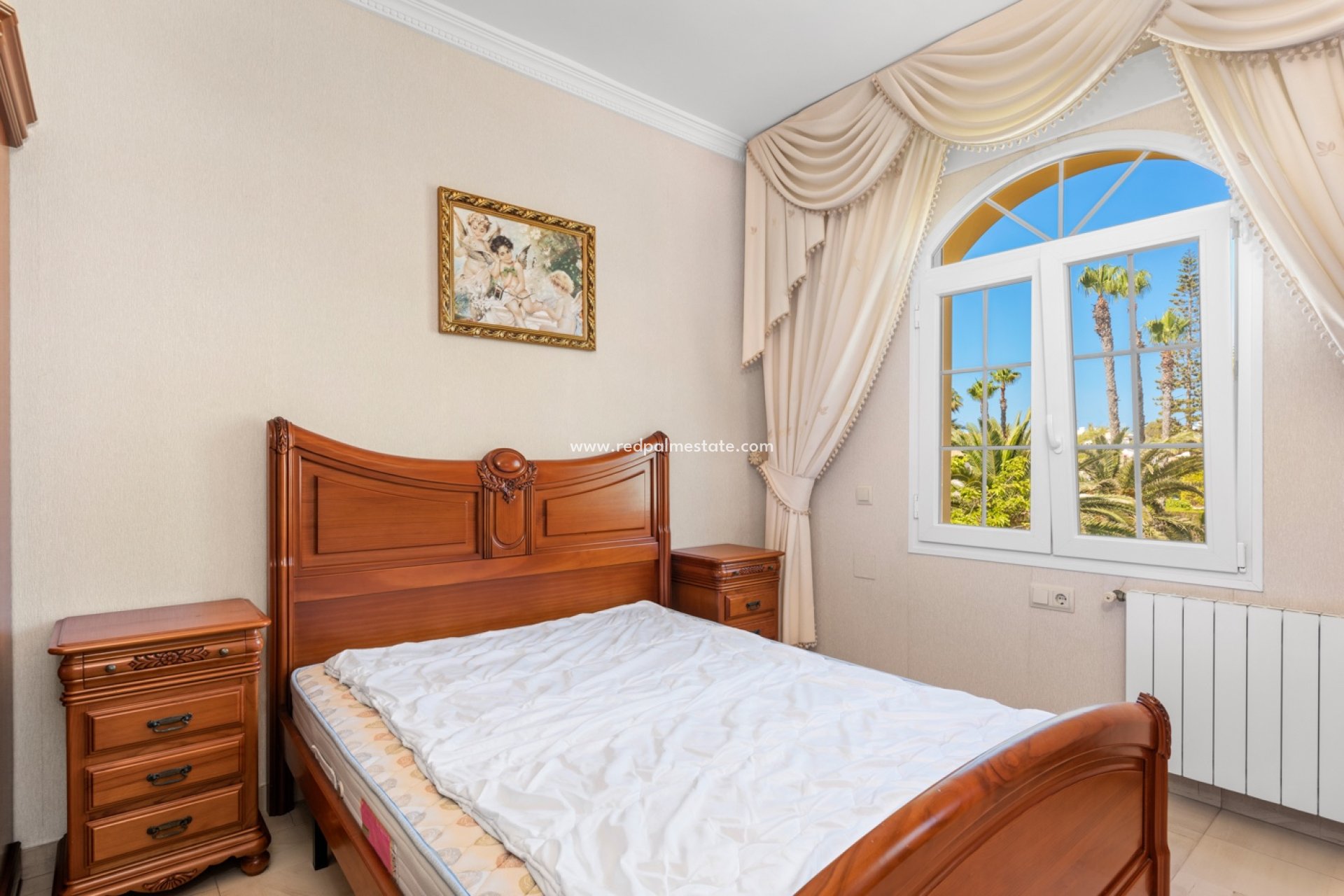 Resale - Villa -
Orihuela Costa - Playa Flamenca