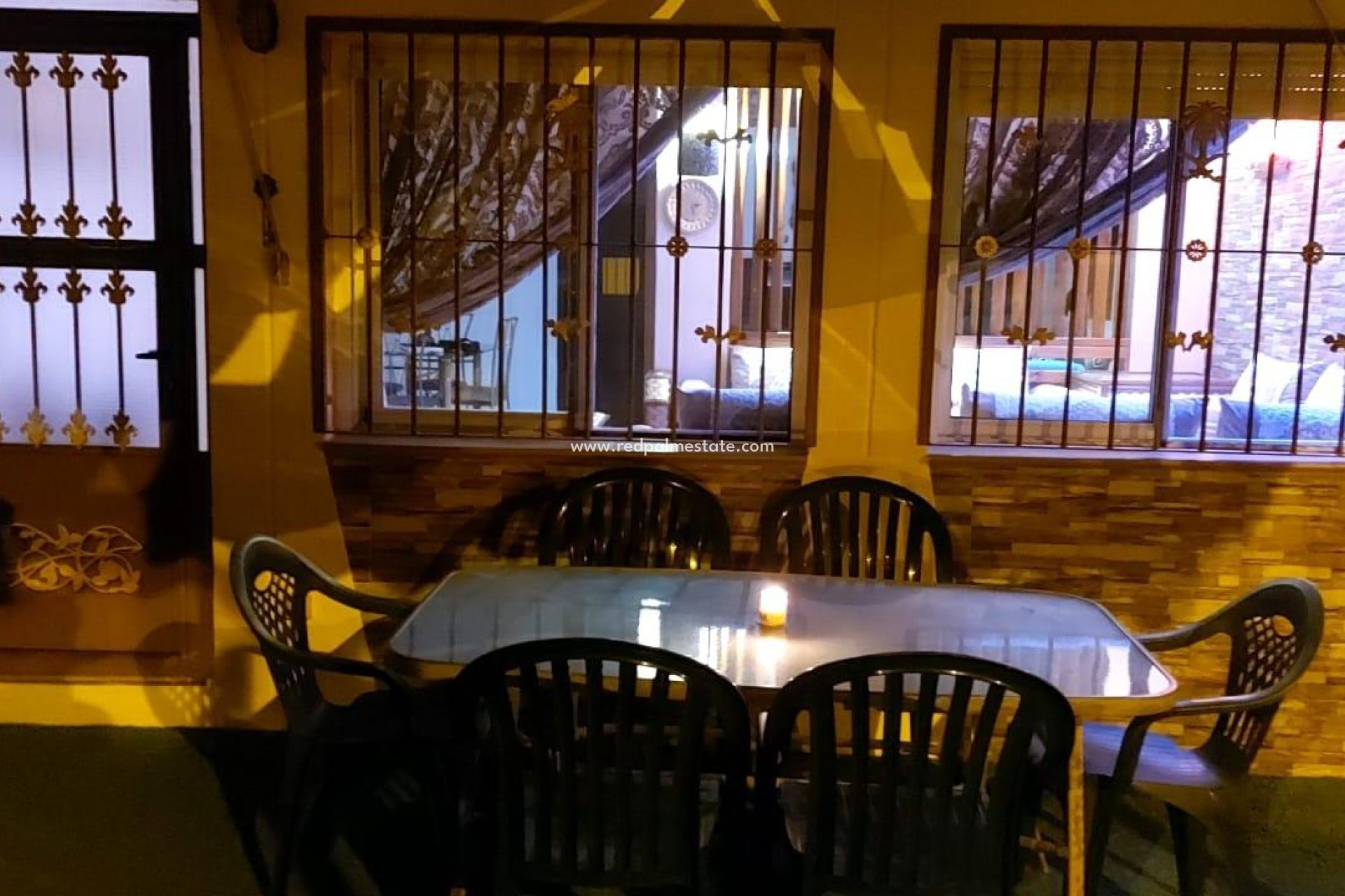 Resale - Villa -
Orihuela Costa - Playa Flamenca