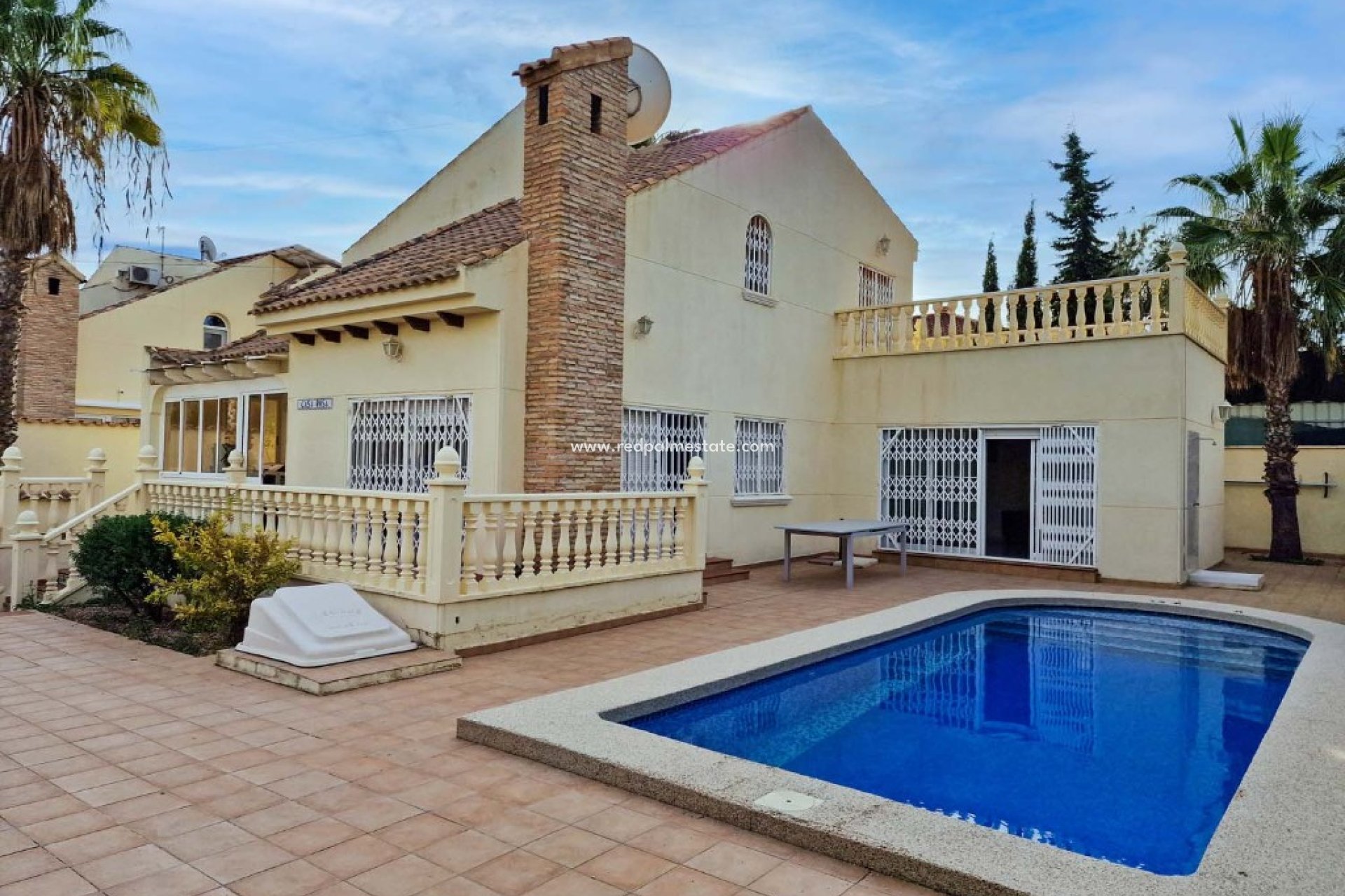 Resale - Villa -
Orihuela Costa - Playa Flamenca
